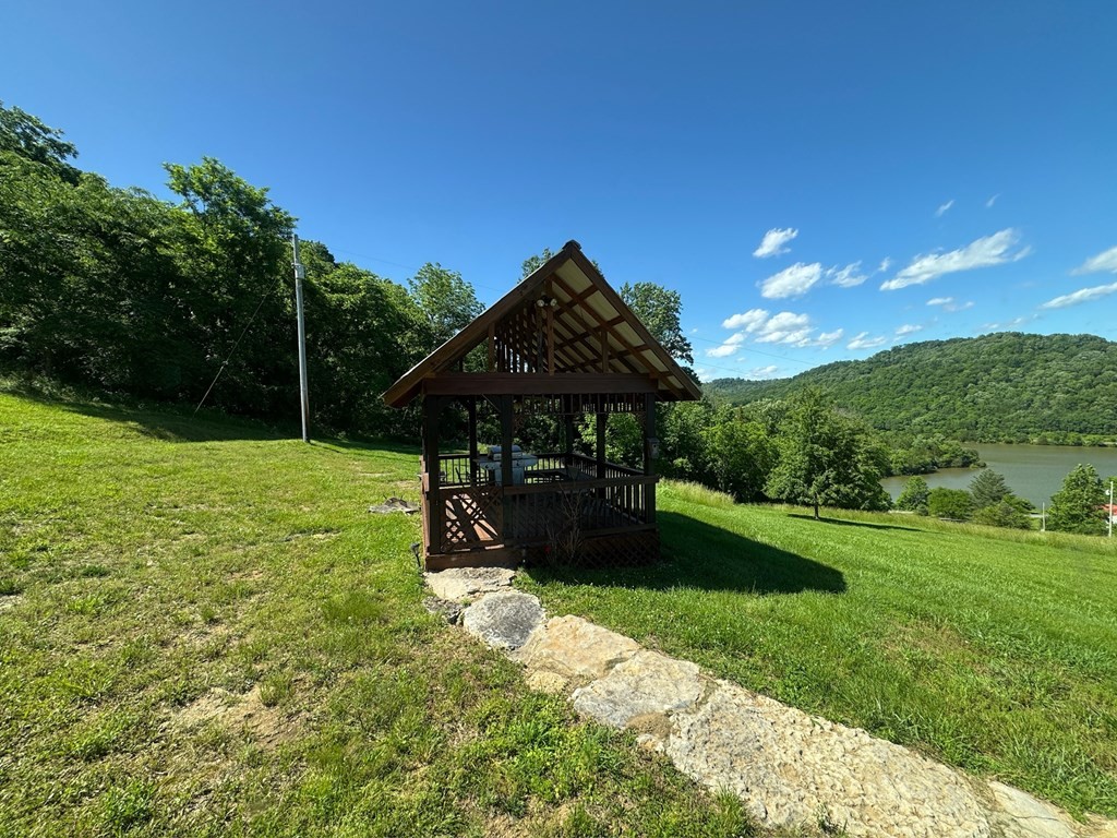 209 Richardson Hollow Ln Property Photo 12
