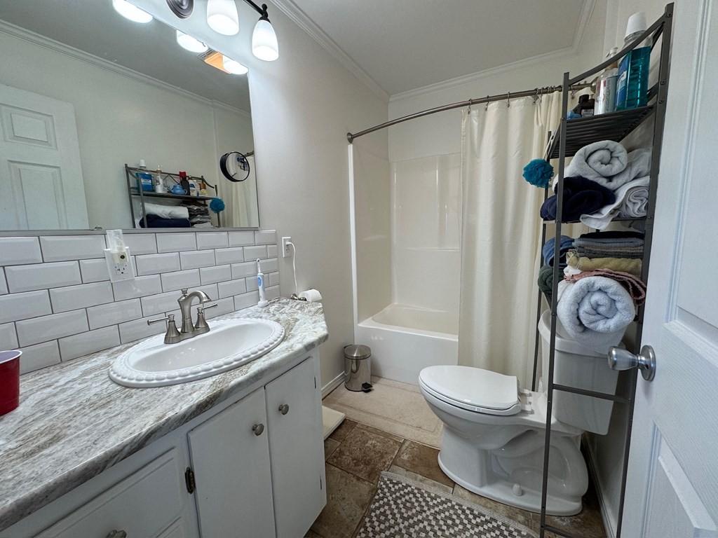 209 Richardson Hollow Ln Property Photo 25