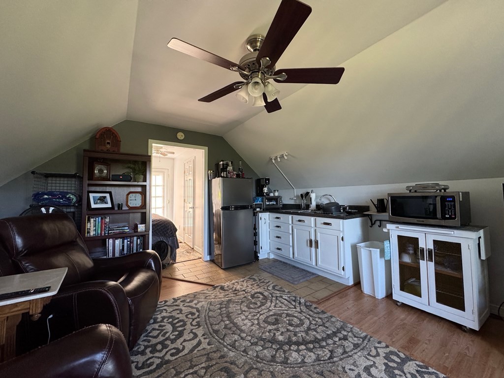 209 Richardson Hollow Ln Property Photo 40