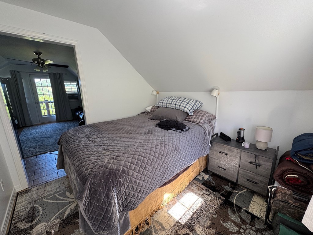 209 Richardson Hollow Ln Property Photo 41