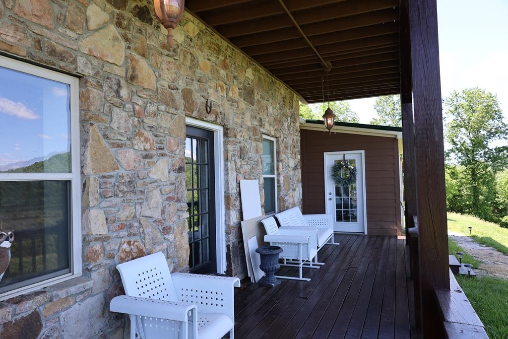 209 Richardson Hollow Ln Property Photo 59