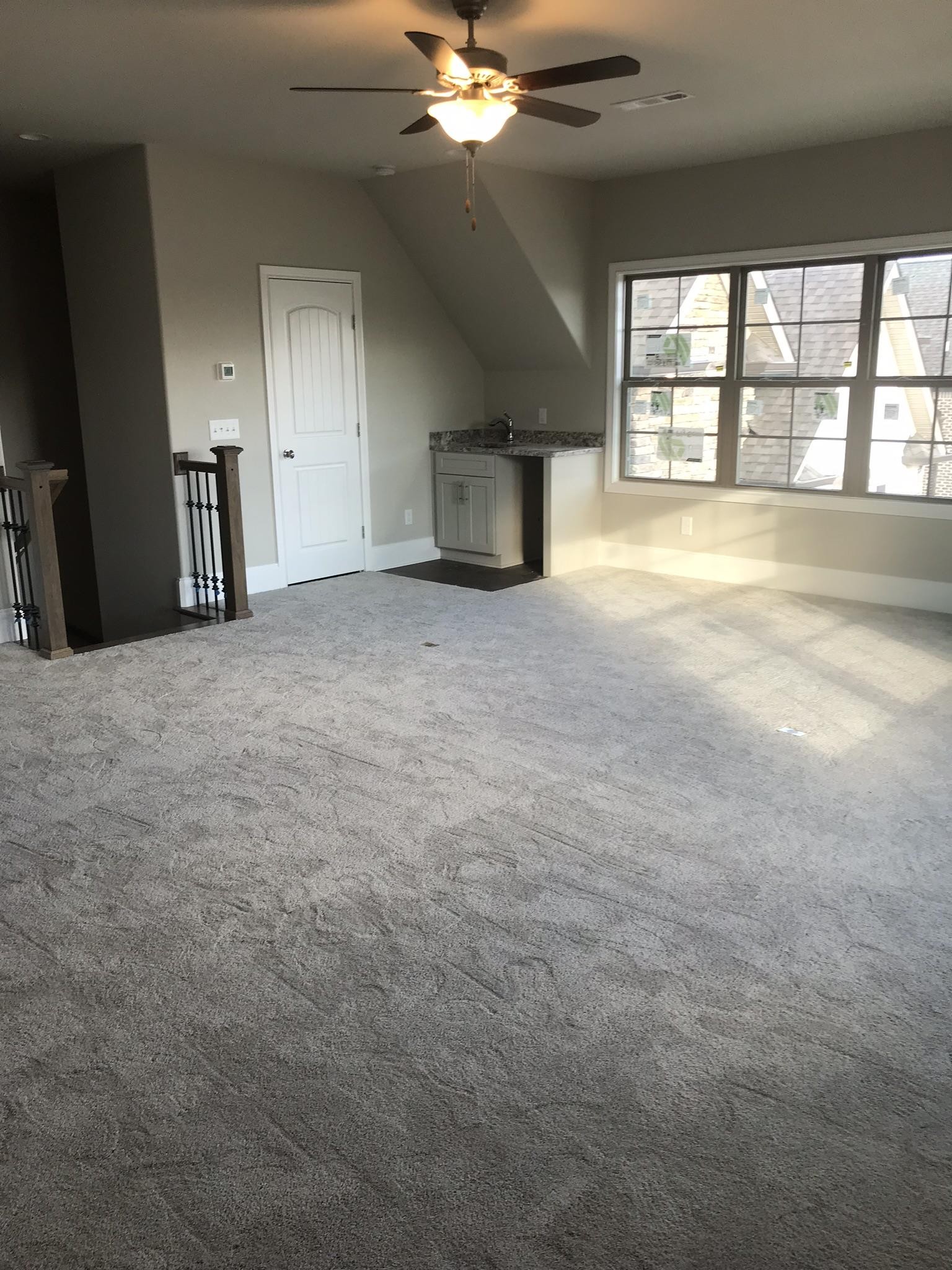 414 W Archer Way Property Photo 7