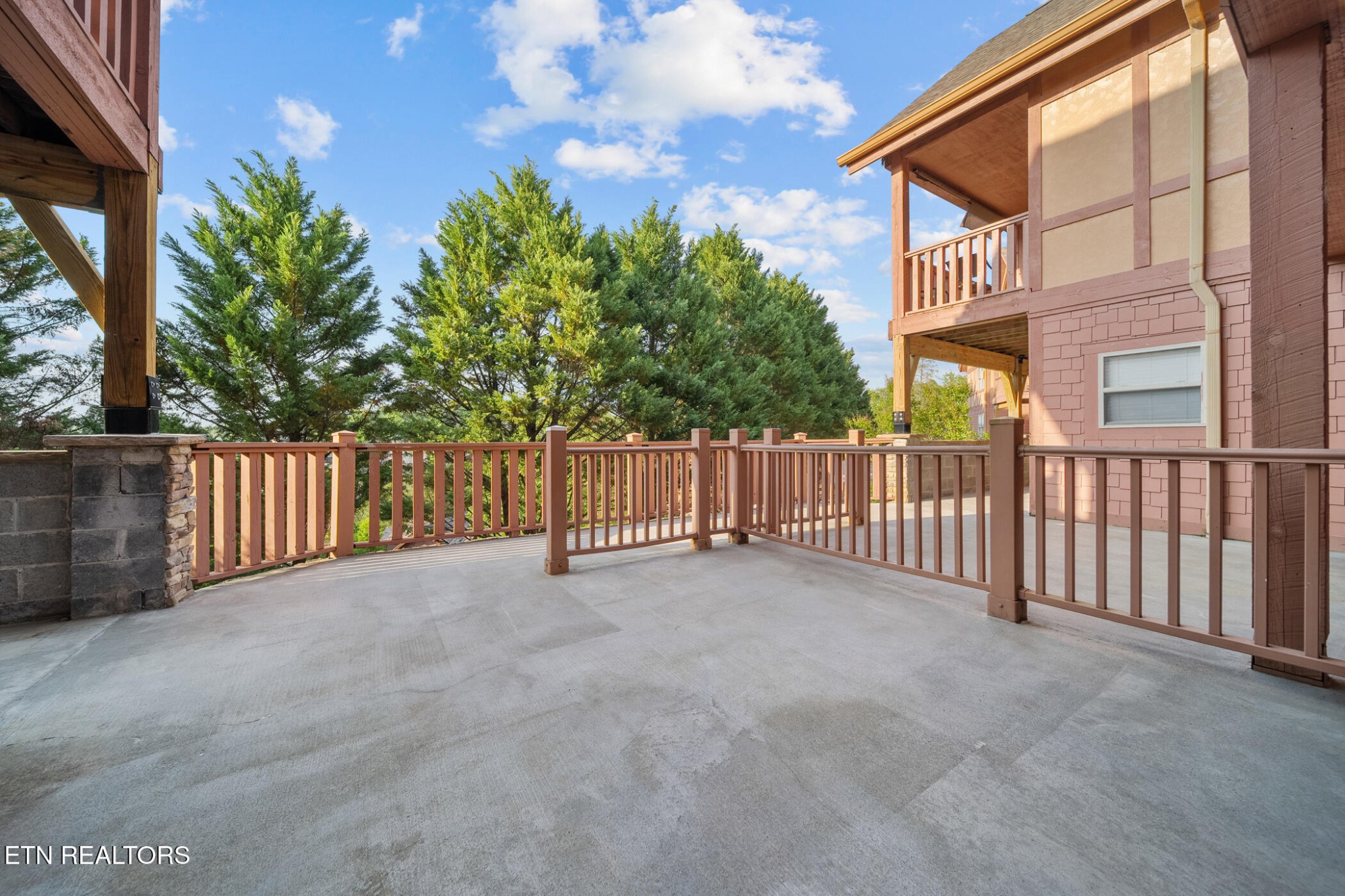 830 Golf View Blvd Property Photo 7