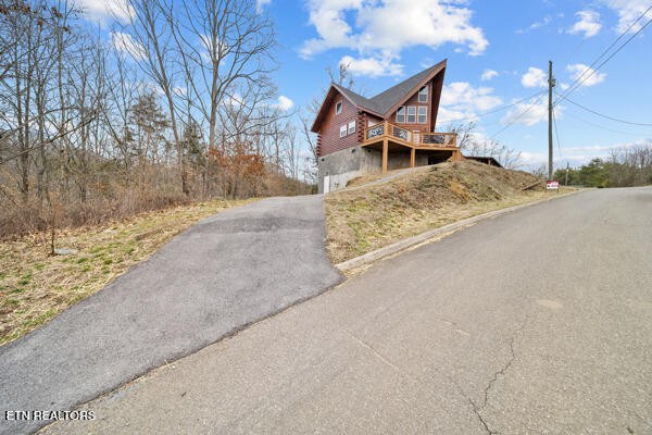 2322 Wingspan Drive Property Photo 5