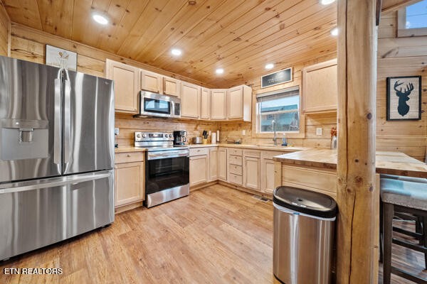2322 Wingspan Drive Property Photo 17