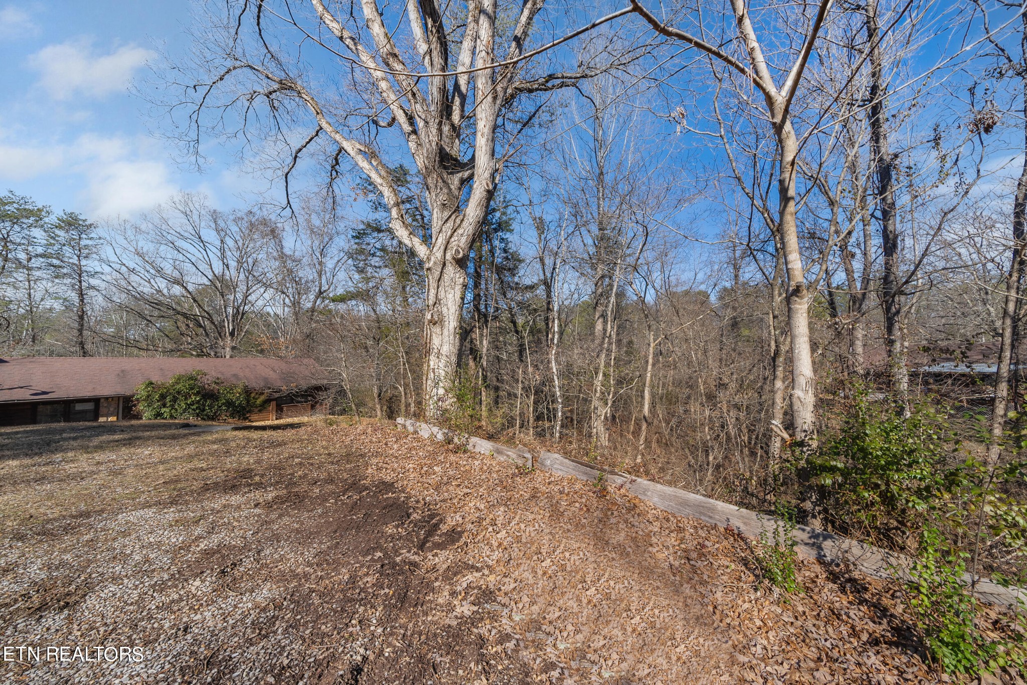 820 Old Gate Rd Property Photo 7
