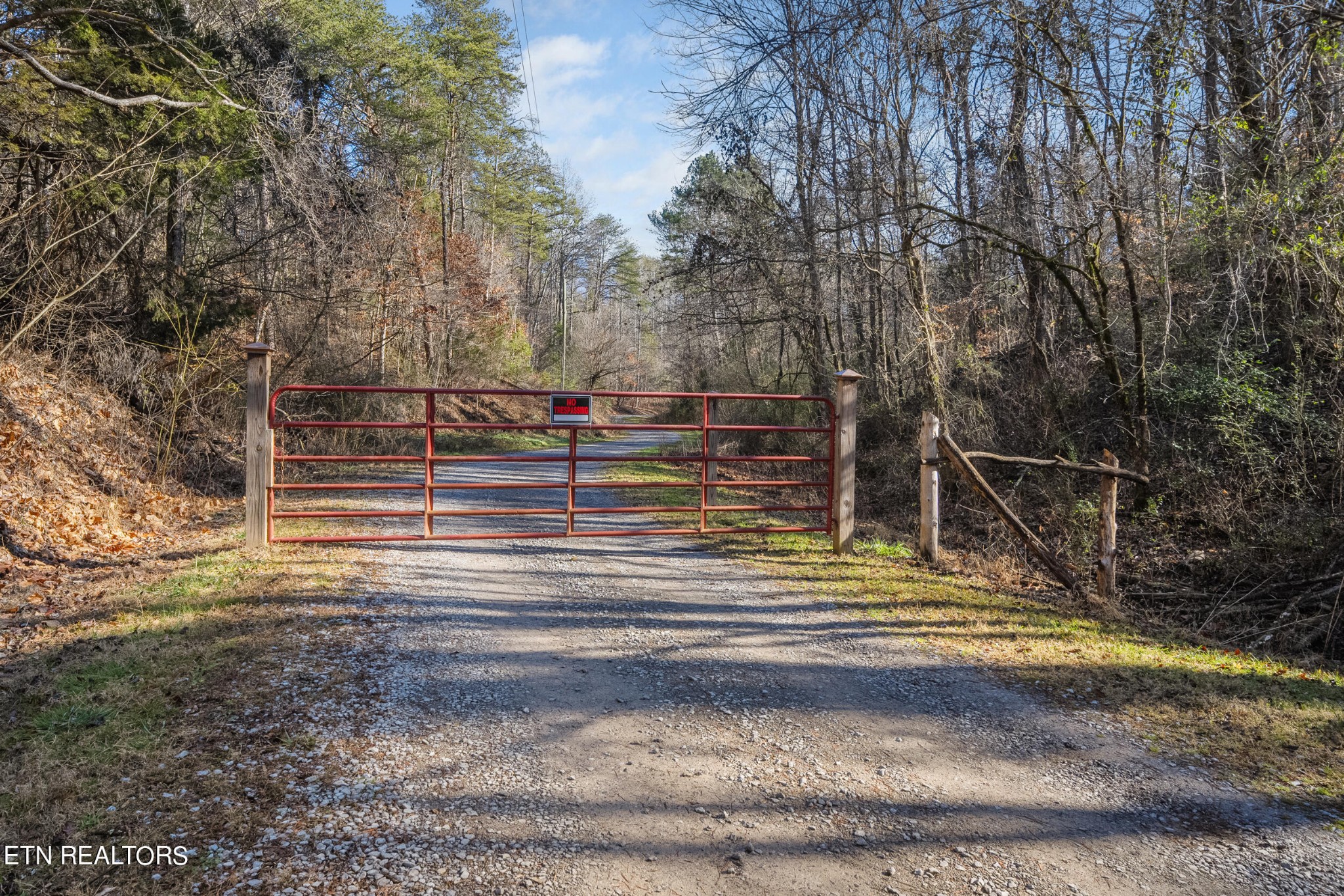 820 Old Gate Rd Property Photo 28