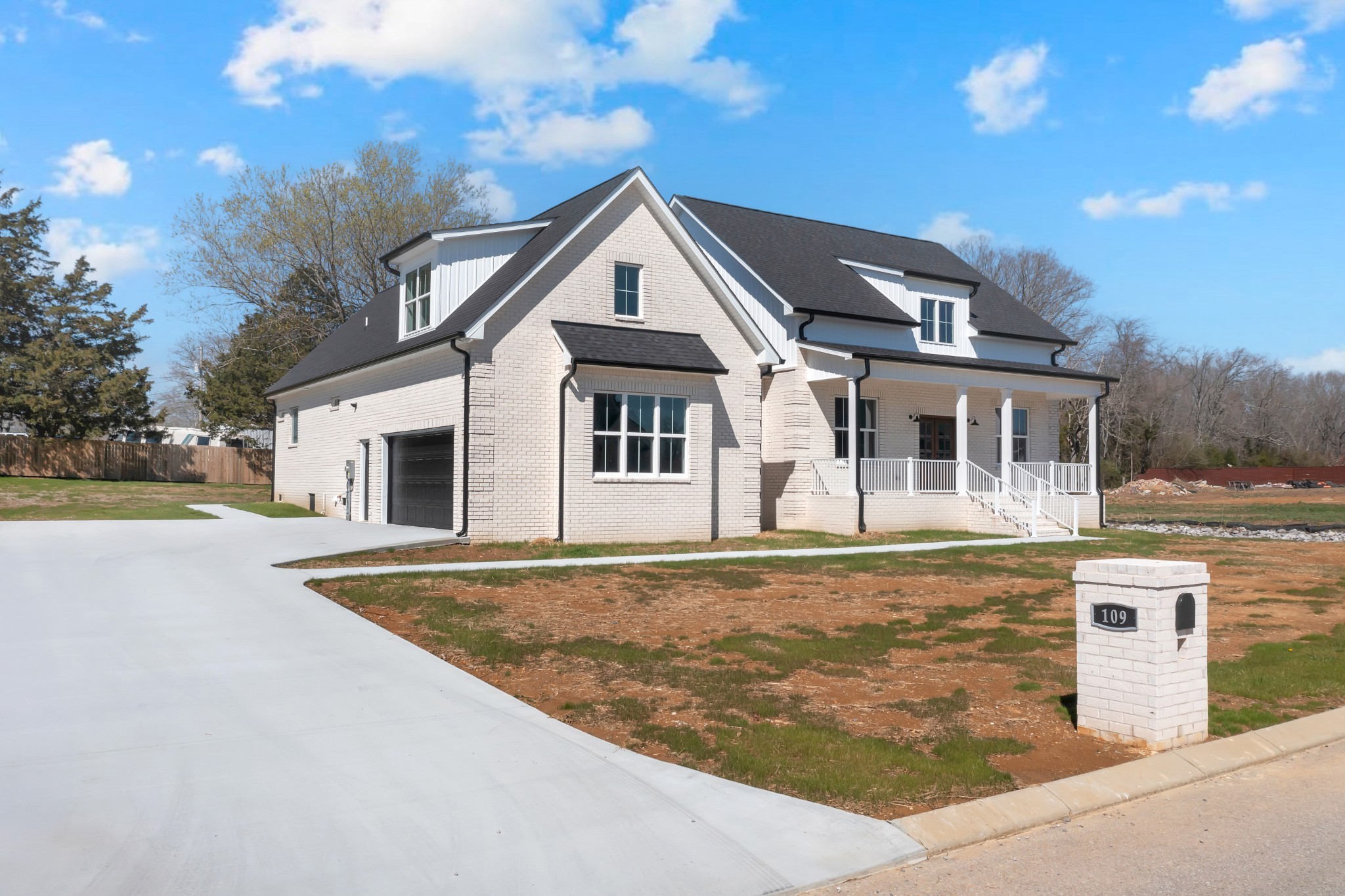 109 Settlers Trace Property Photo 2