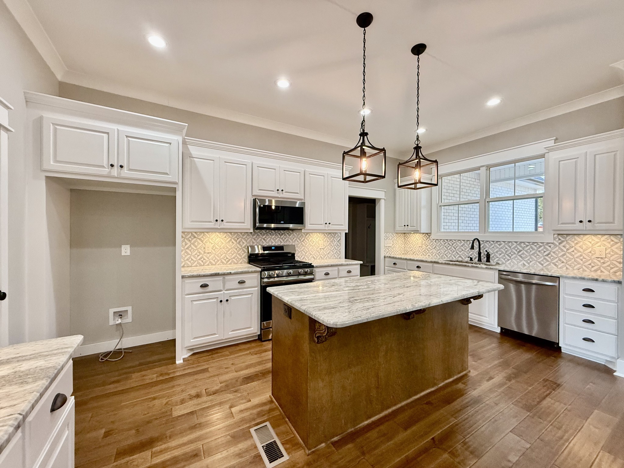 109 Settlers Trace Property Photo 12