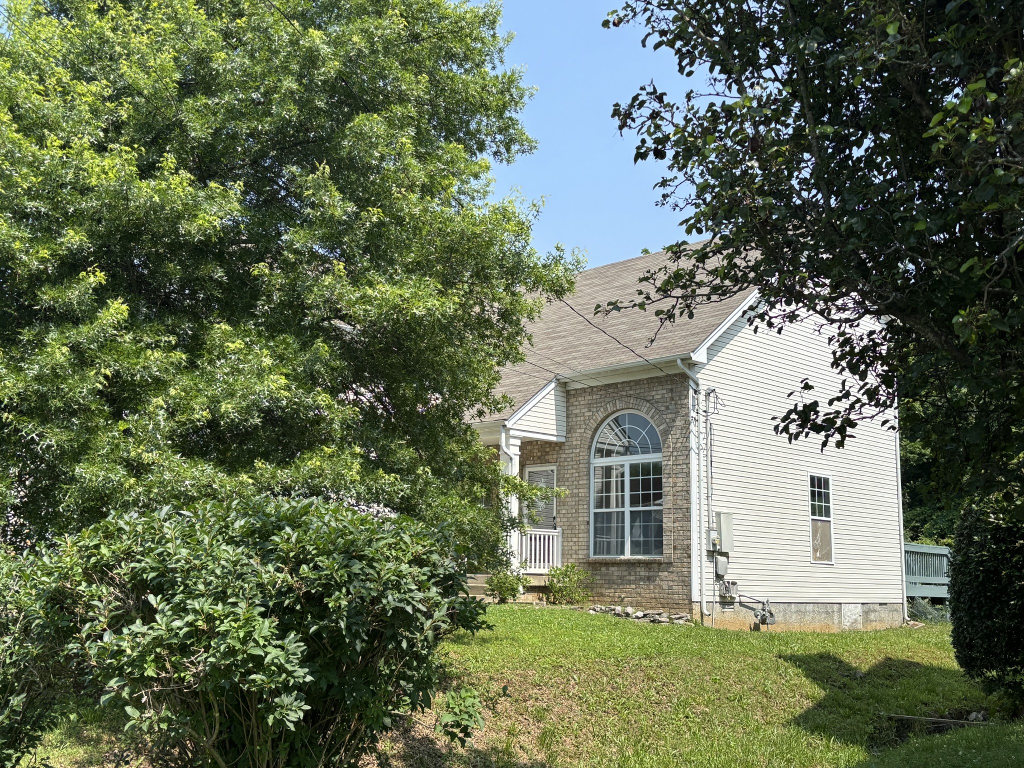 2060 Stanford Village Dr Property Photo 3