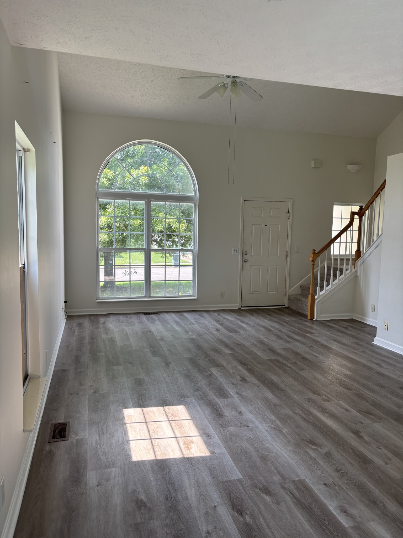 2060 Stanford Village Dr Property Photo 6