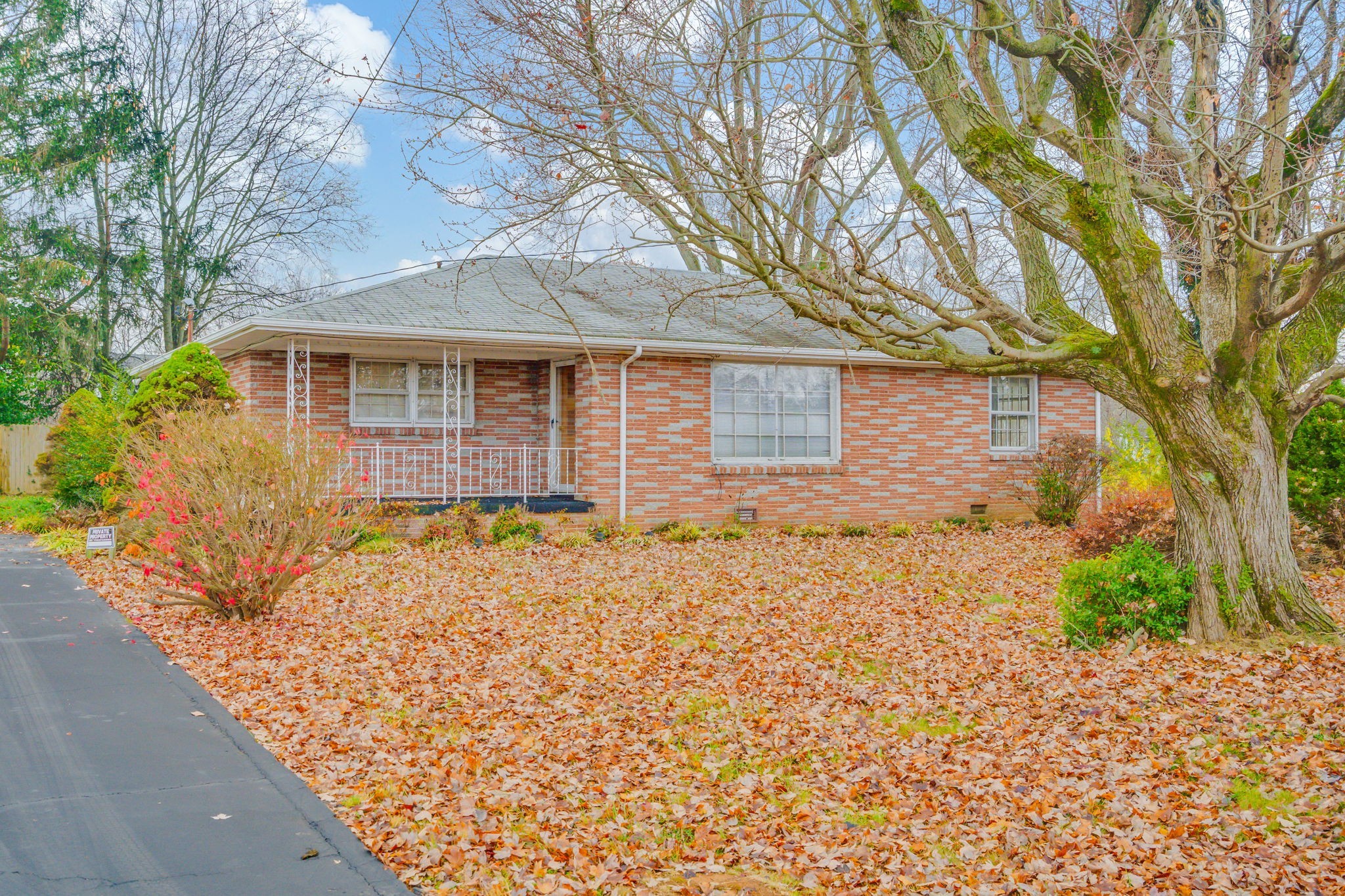 204 Rutherford Ave Property Photo 1