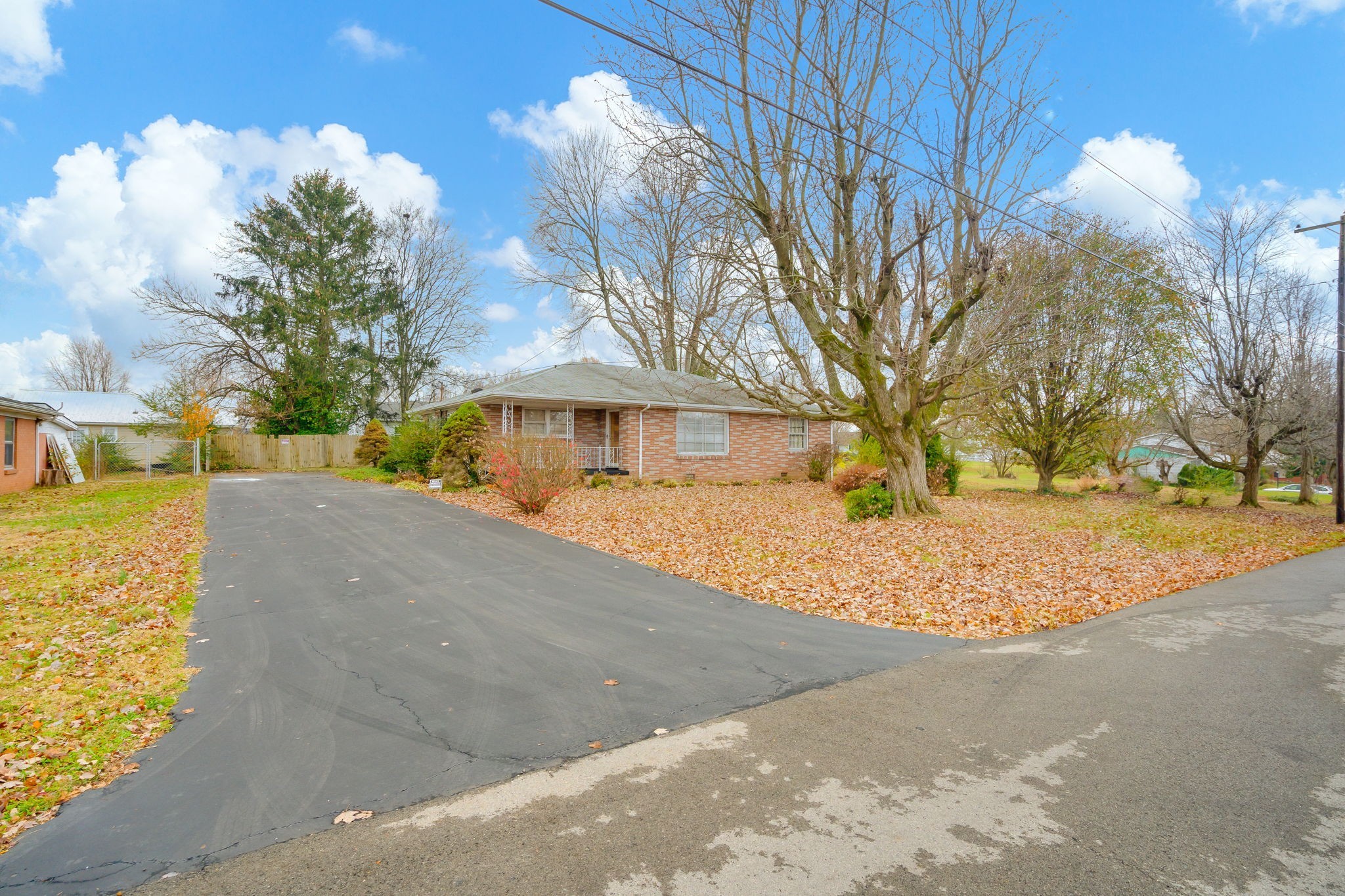 204 Rutherford Ave Property Photo 2