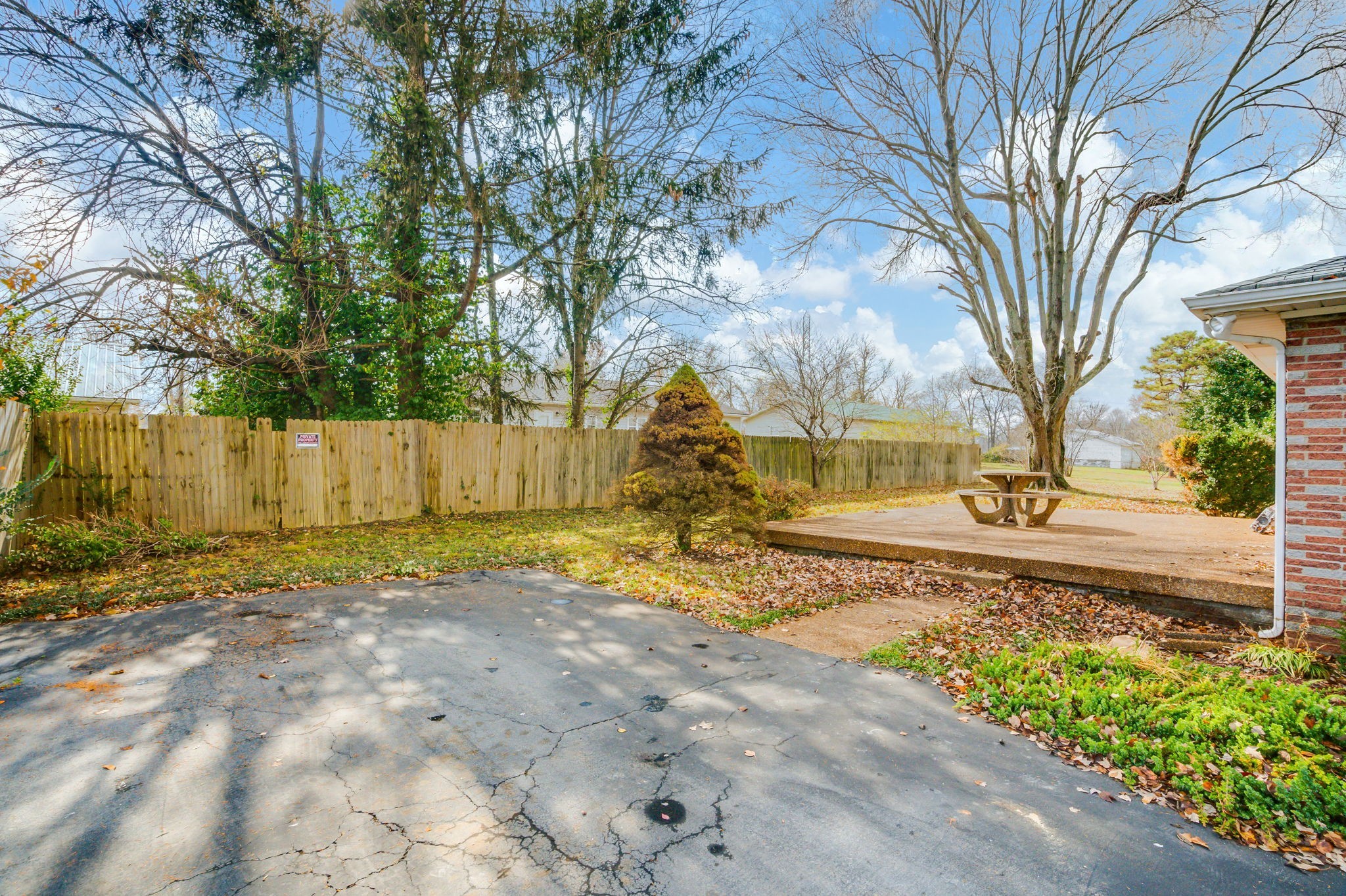 204 Rutherford Ave Property Photo 5