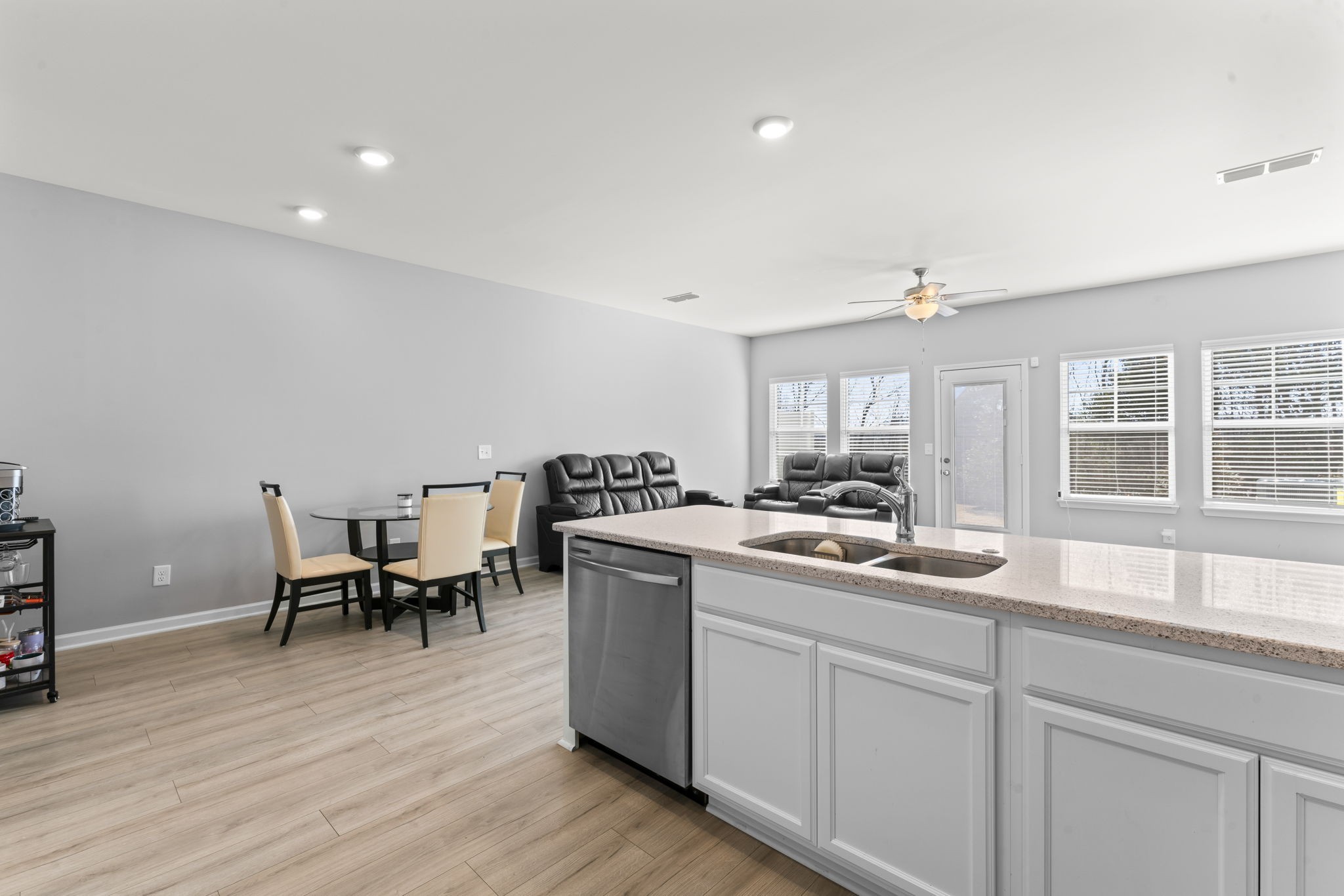 5711 Dockside Dr Property Photo 10