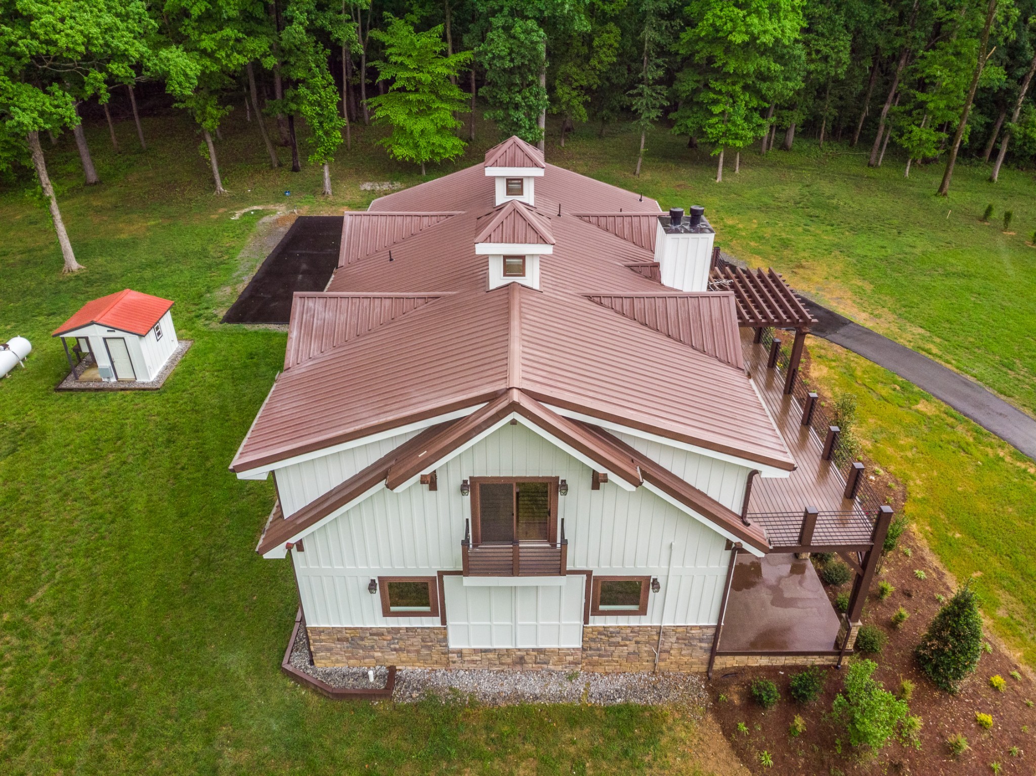 4451 Airport Rd Property Photo 10