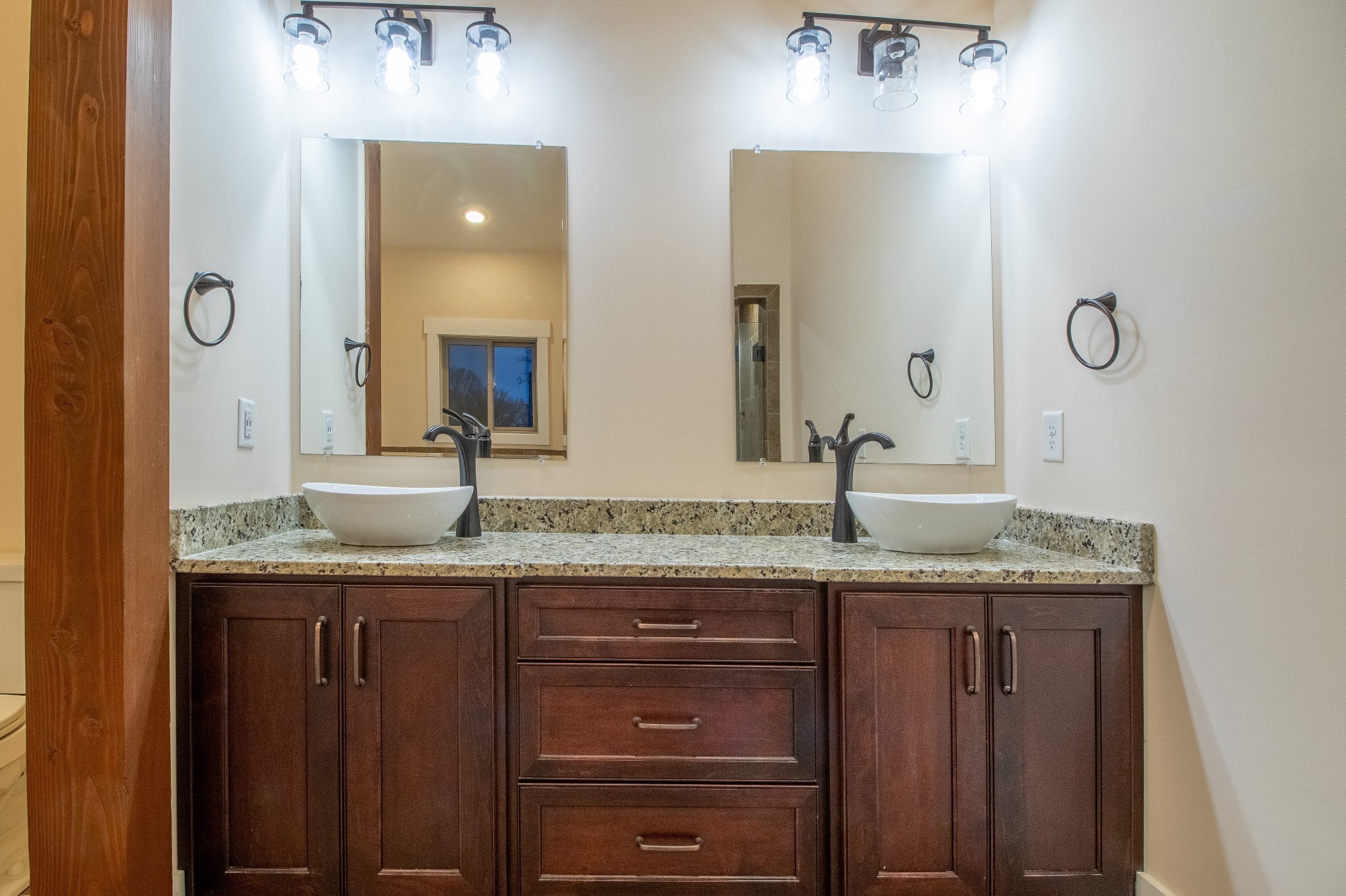 4451 Airport Rd Property Photo 36