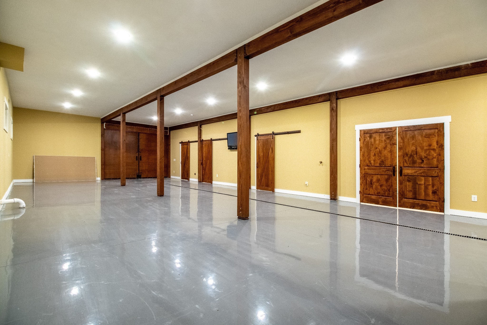 4451 Airport Rd Property Photo 42