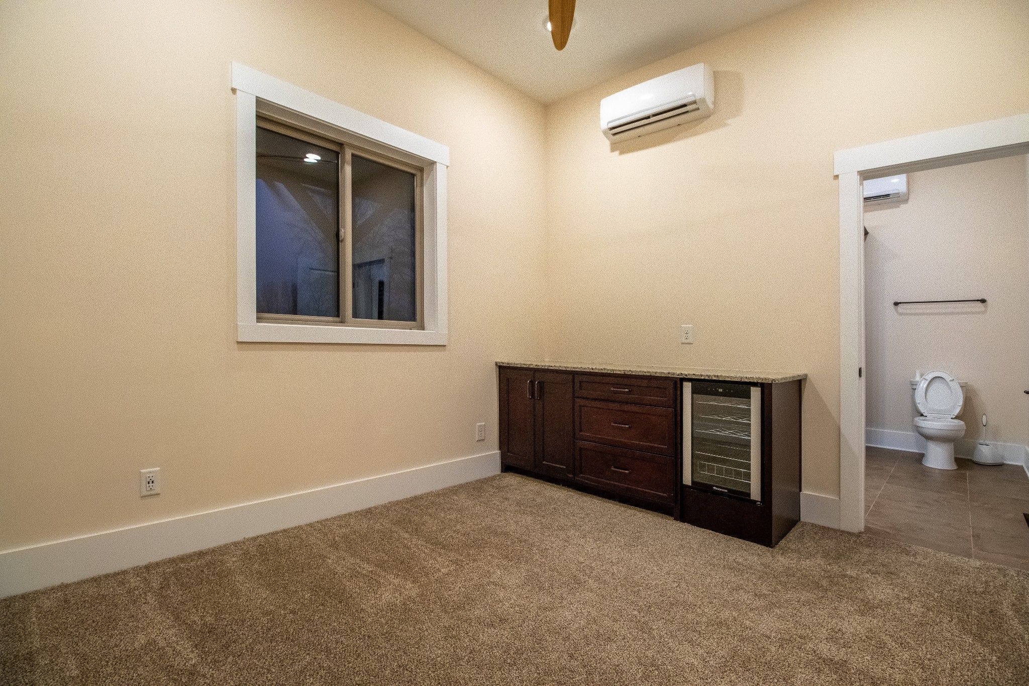 4451 Airport Rd Property Photo 48