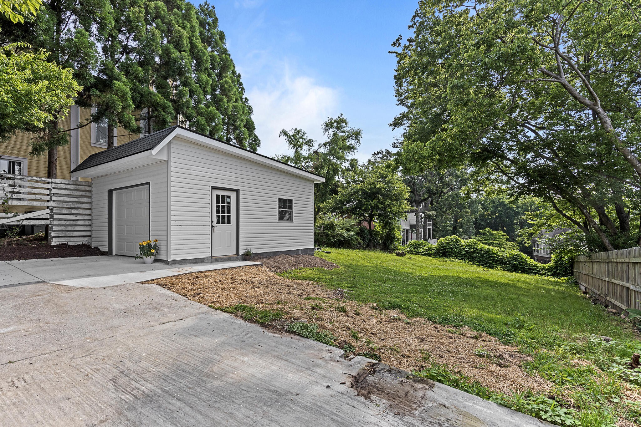 518 Tucker Street Property Photo 5