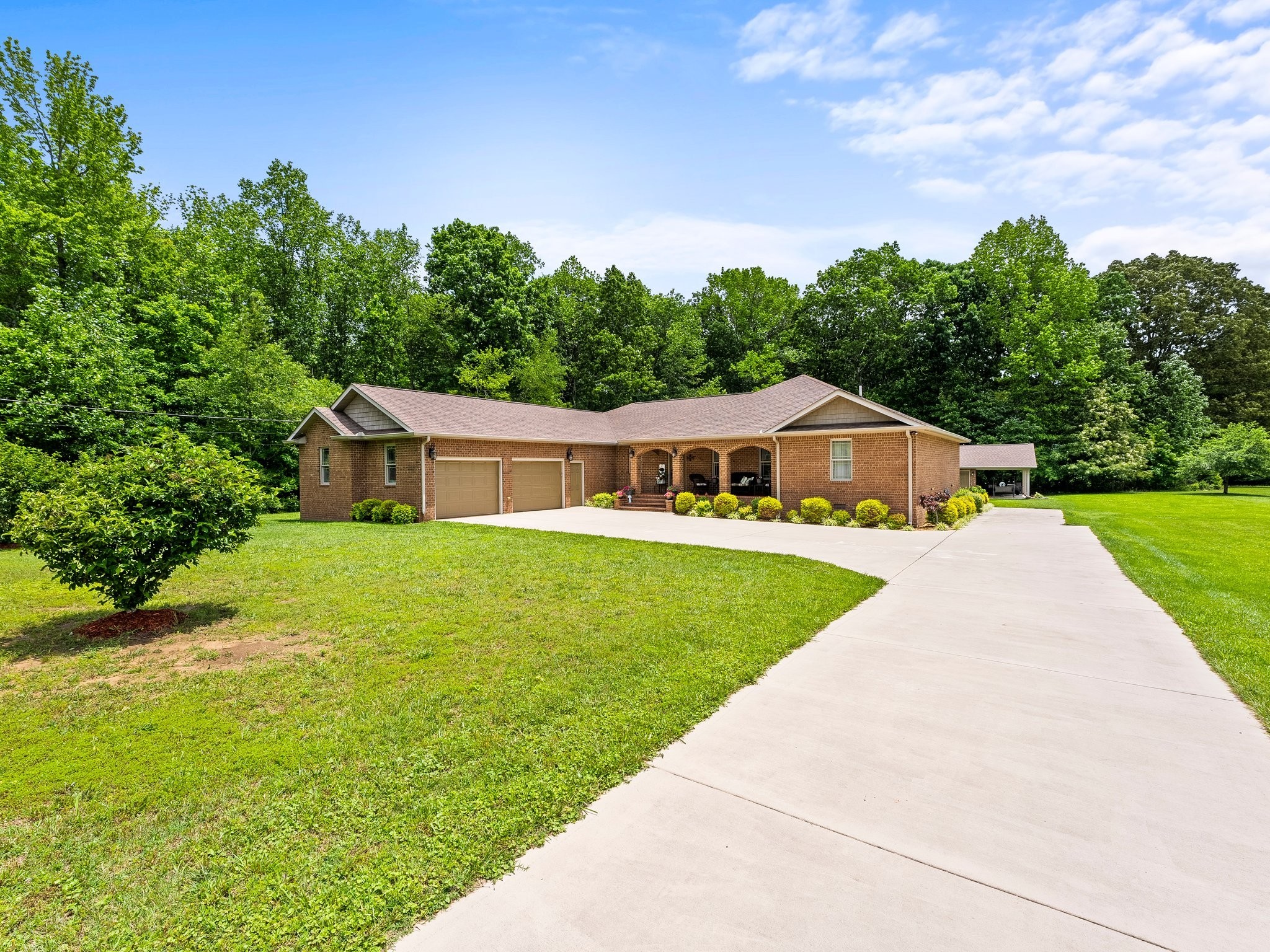 1574 Midway Rd Property Photo 3