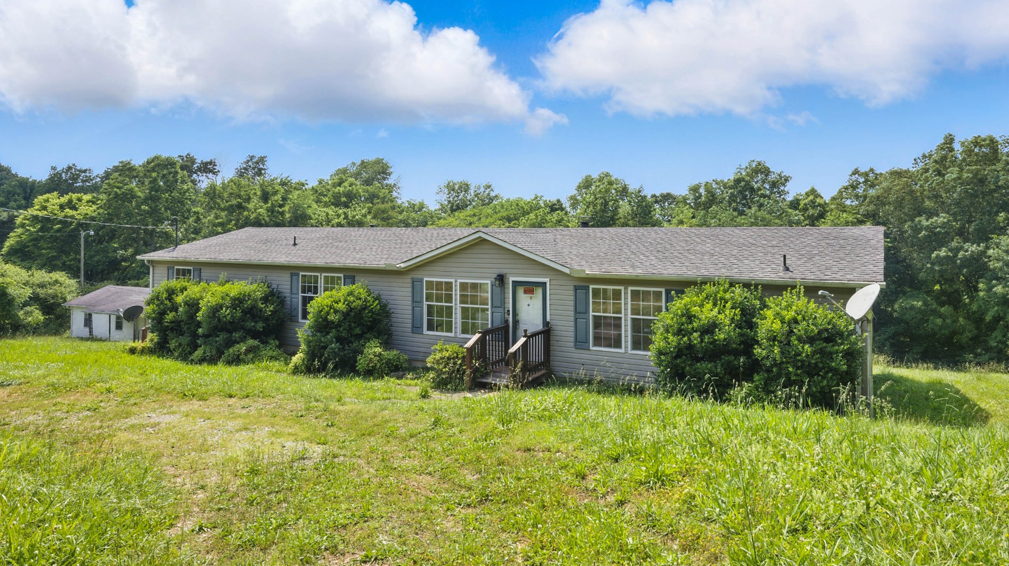 947 Buck Branch Rd Property Photo 1