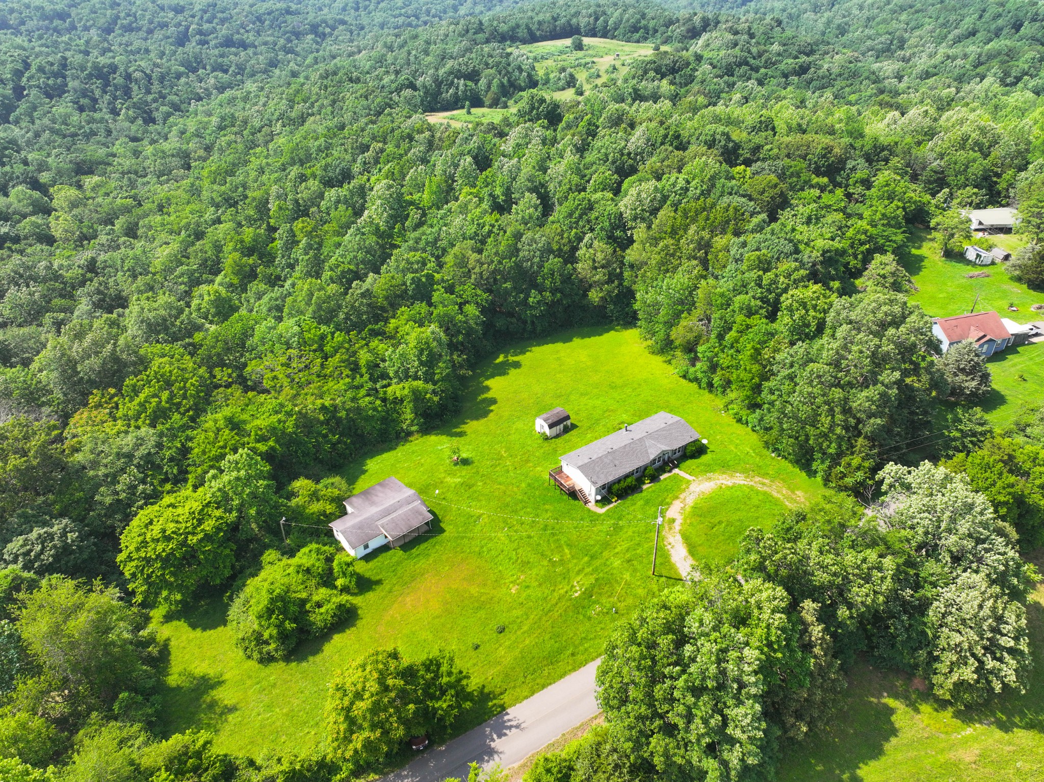 947 Buck Branch Rd Property Photo 2