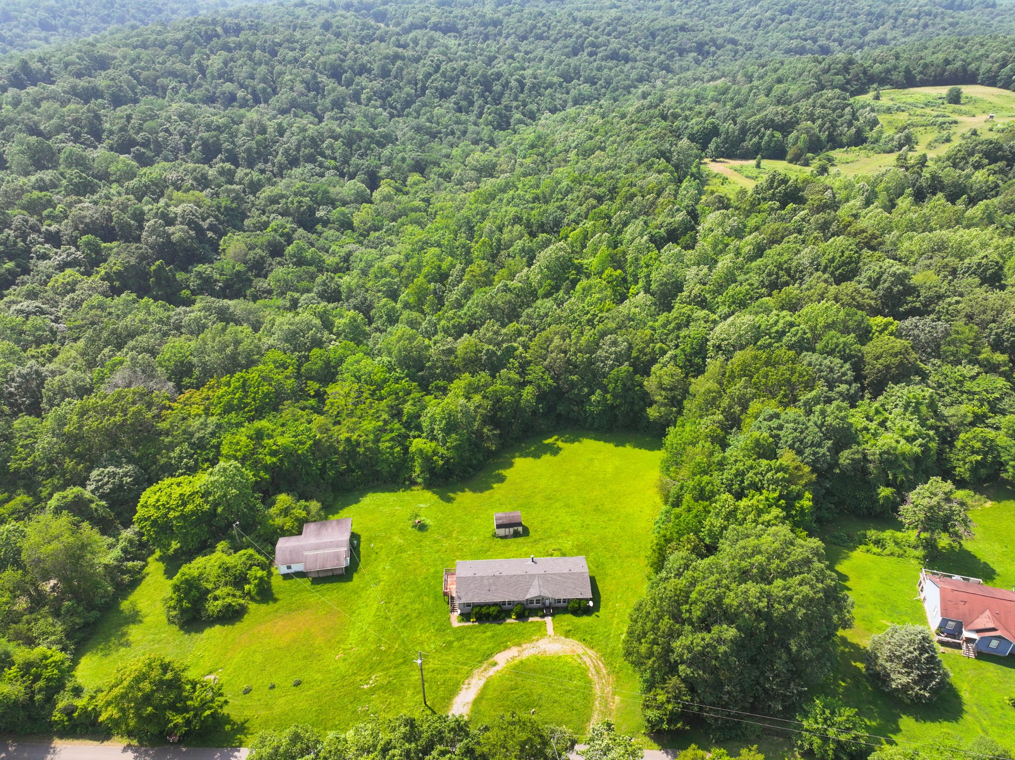 947 Buck Branch Rd Property Photo 3