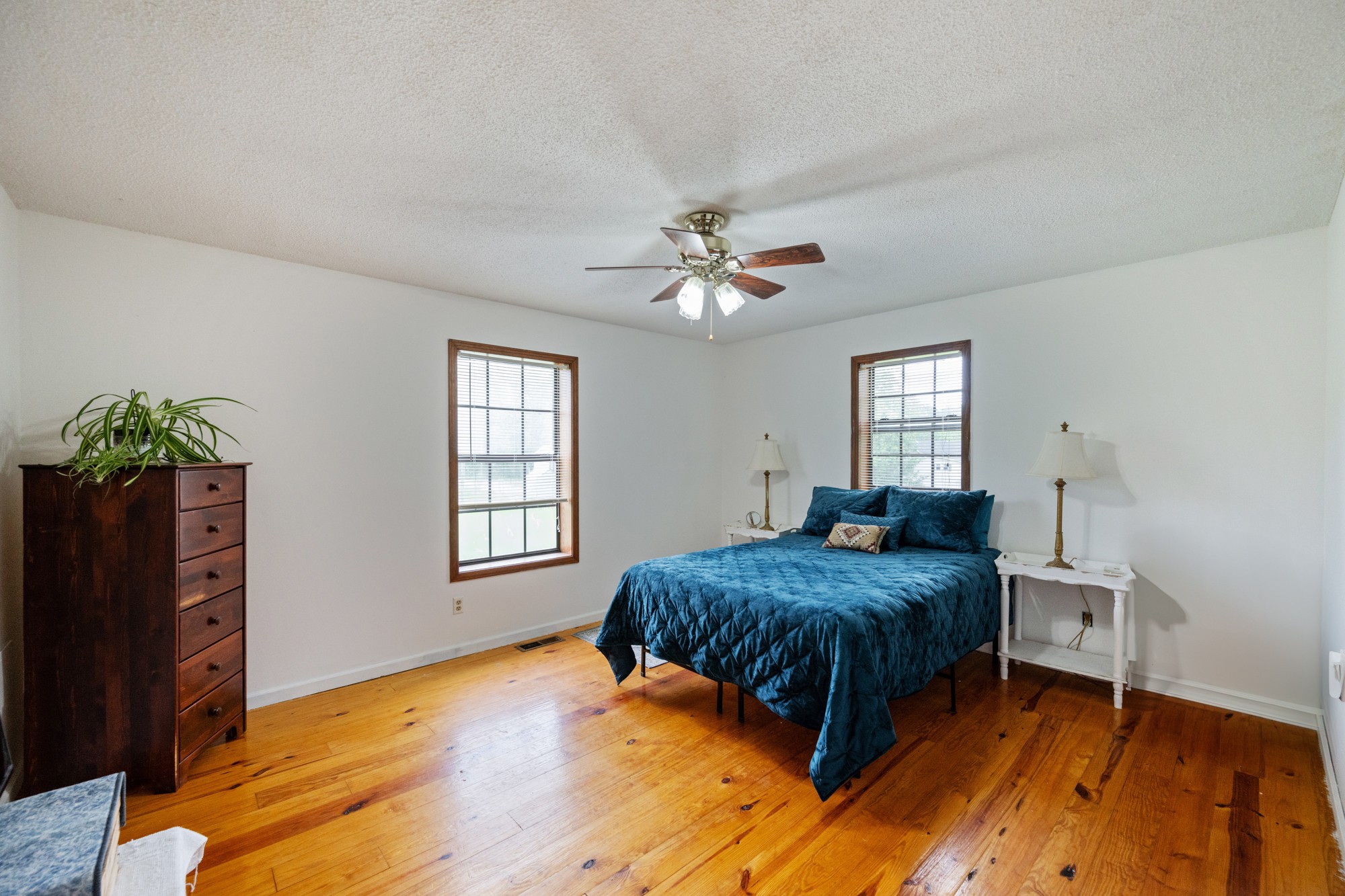 266 S Parkway Property Photo 21