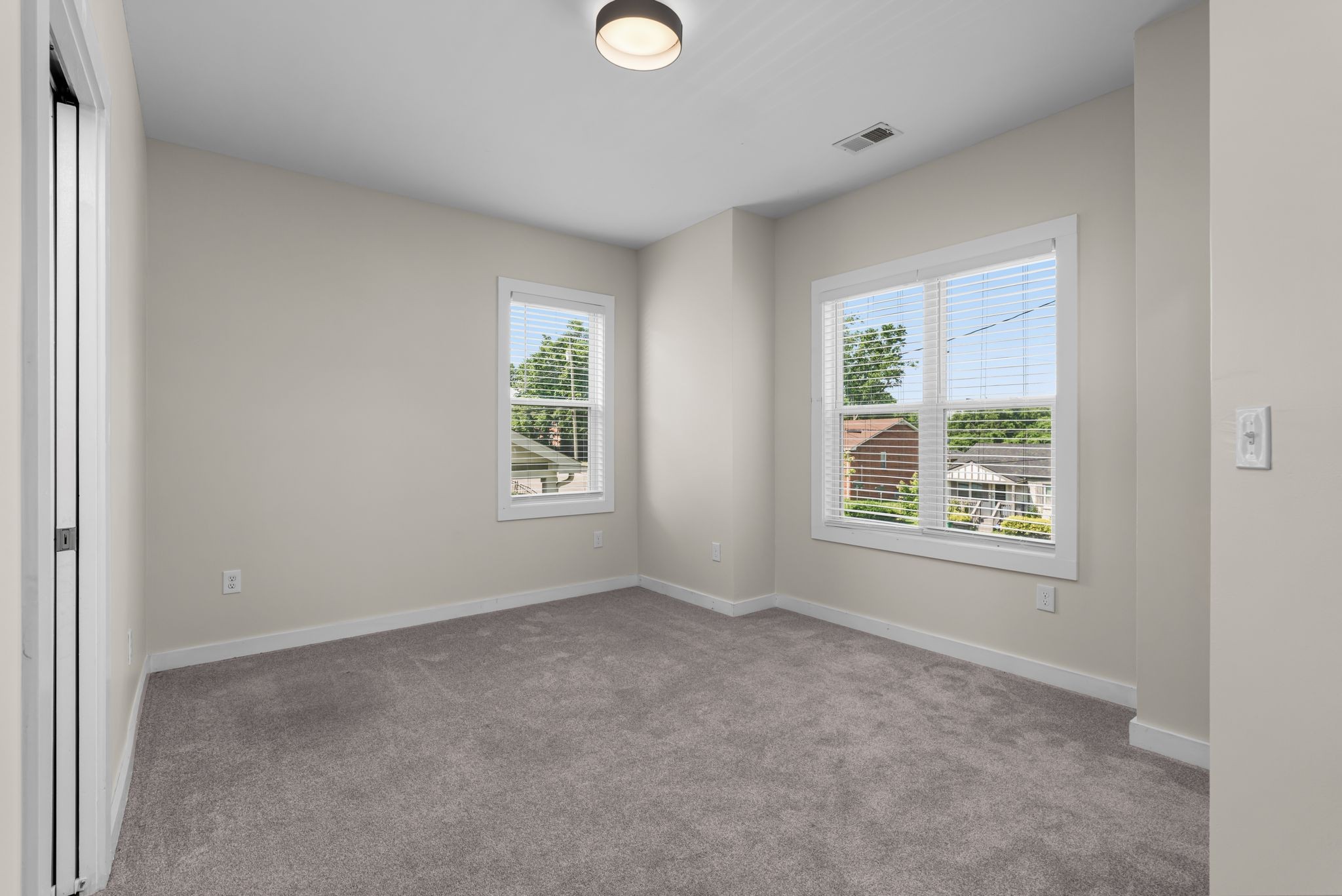 1714 24th Ave, N Property Photo 18
