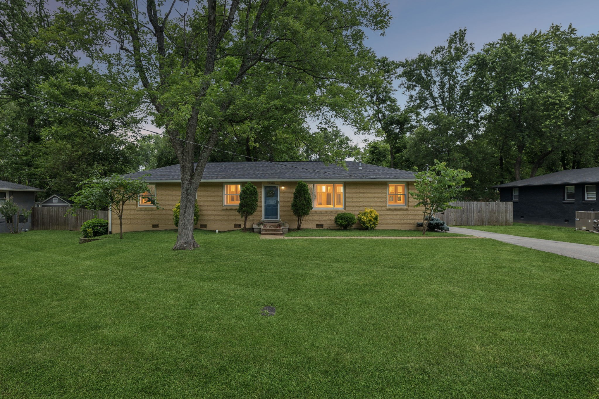 5044 Suter Dr Property Photo 1