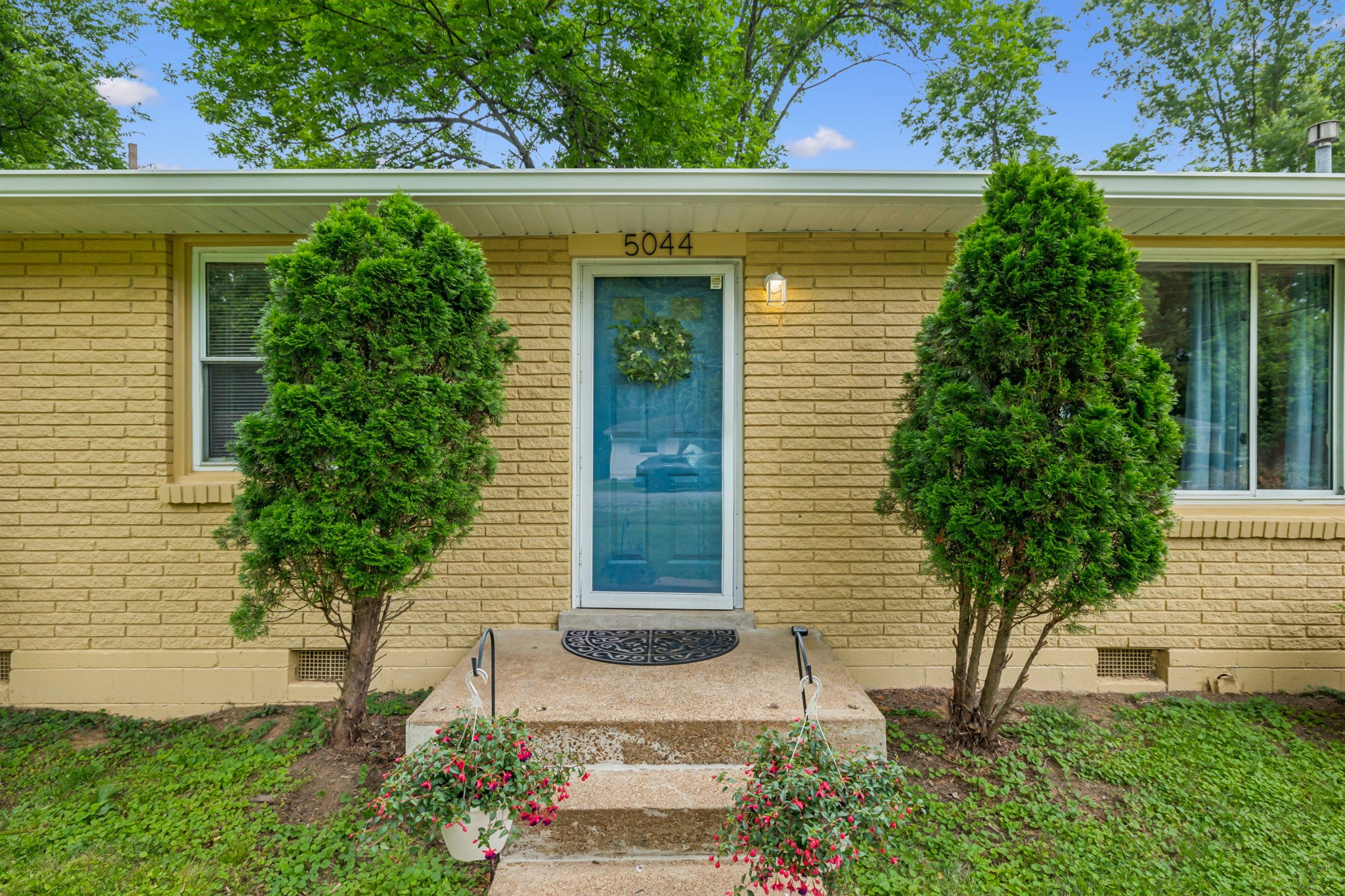 5044 Suter Dr Property Photo 3