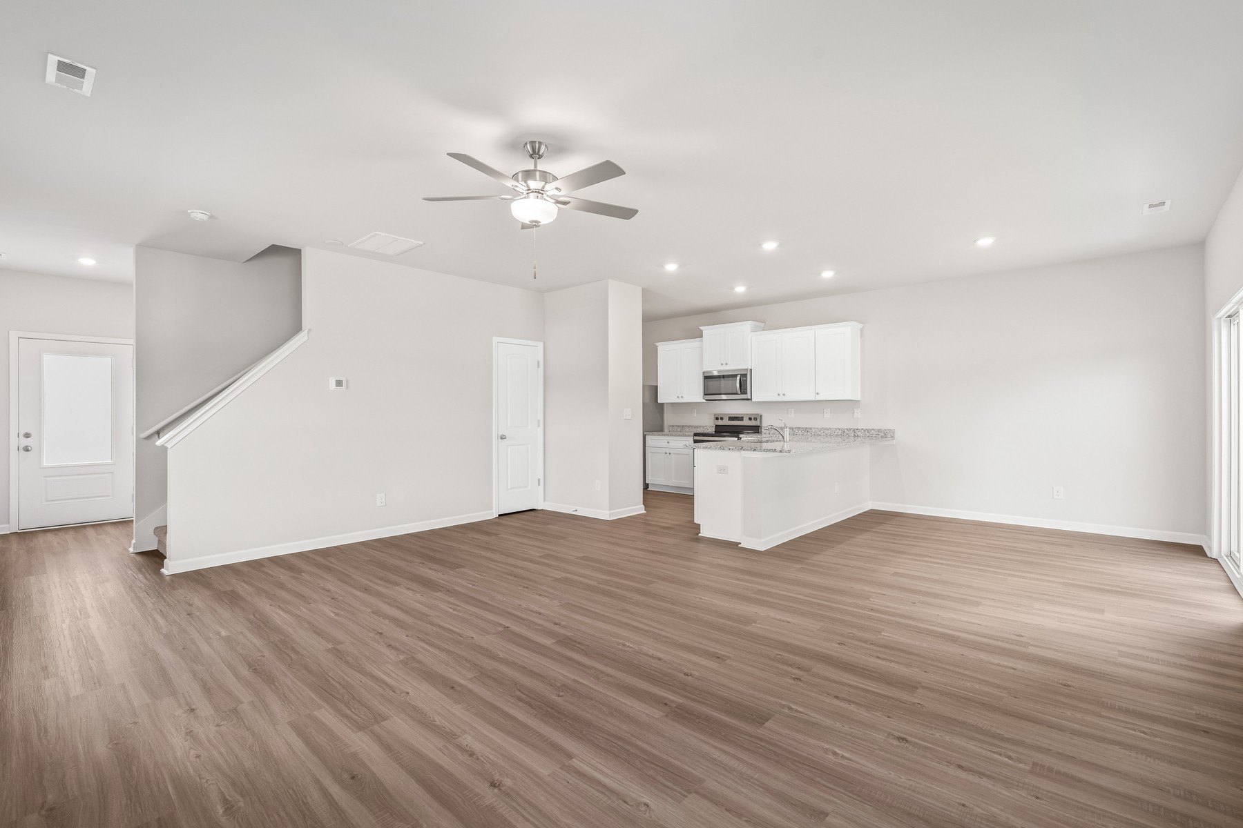 2044 Lala Loop Property Photo 2