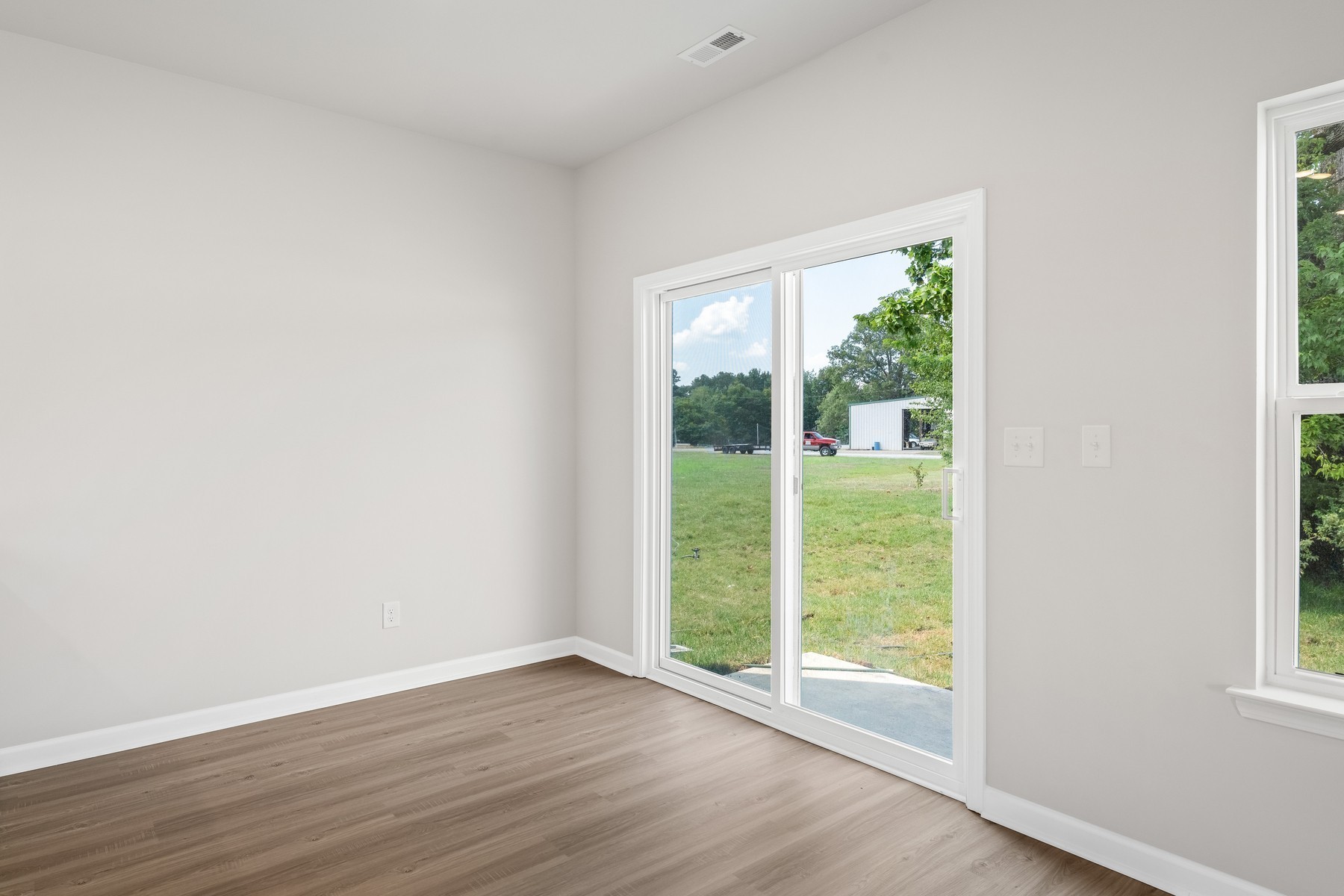2044 Lala Loop Property Photo 5