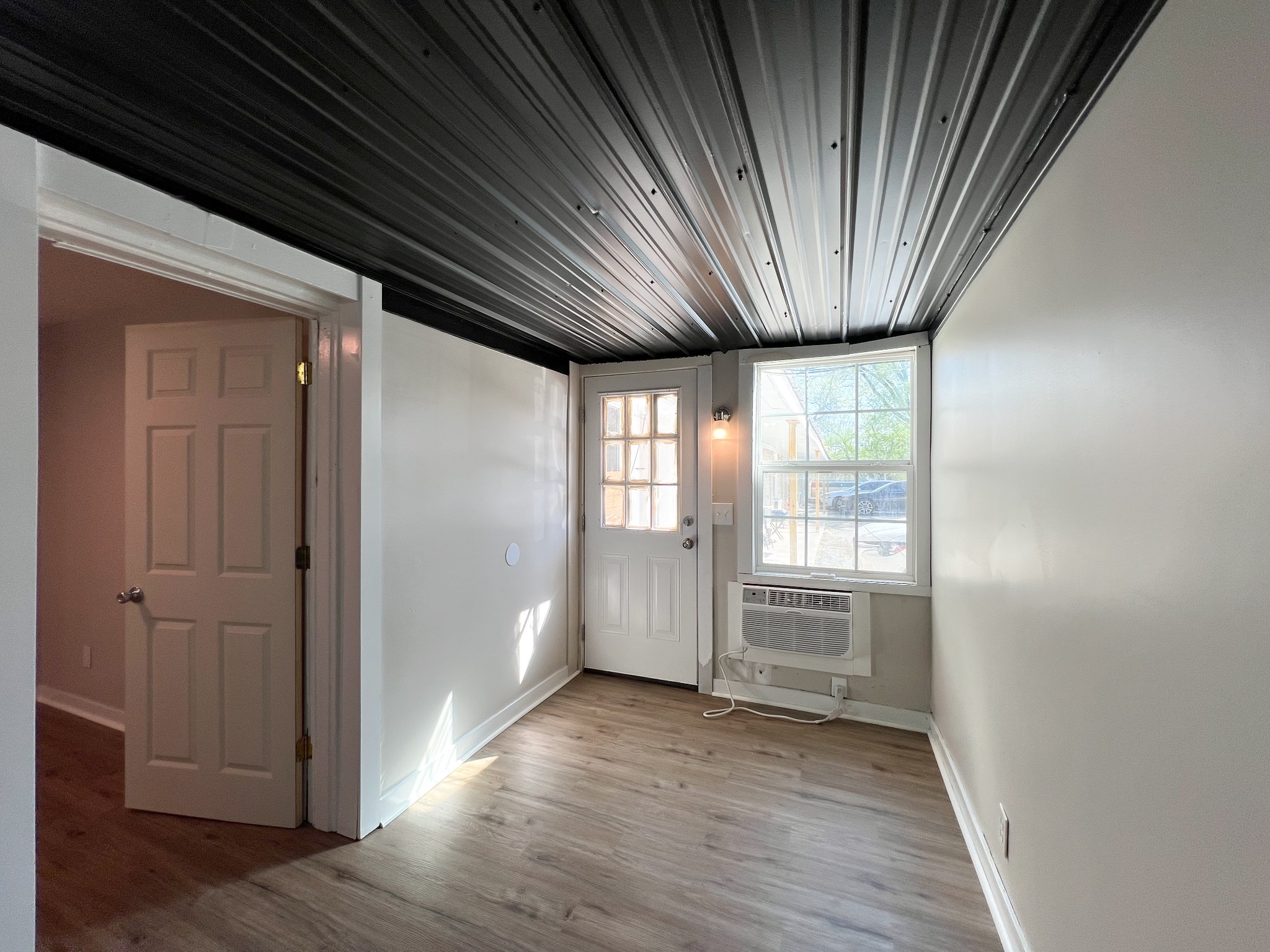 2510 Fort Campbell Blvd Property Photo 1