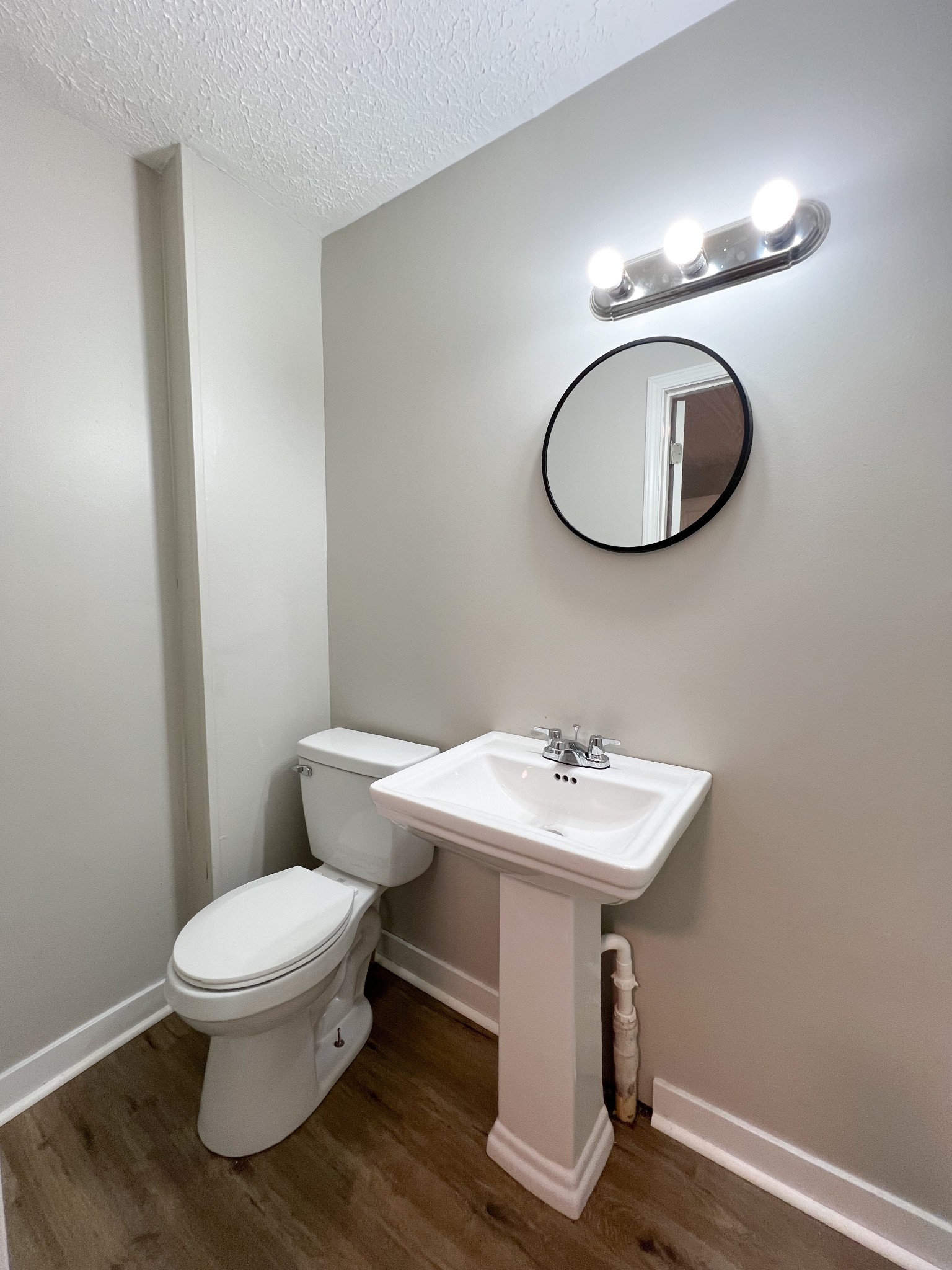 2510 Fort Campbell Blvd Property Photo 4