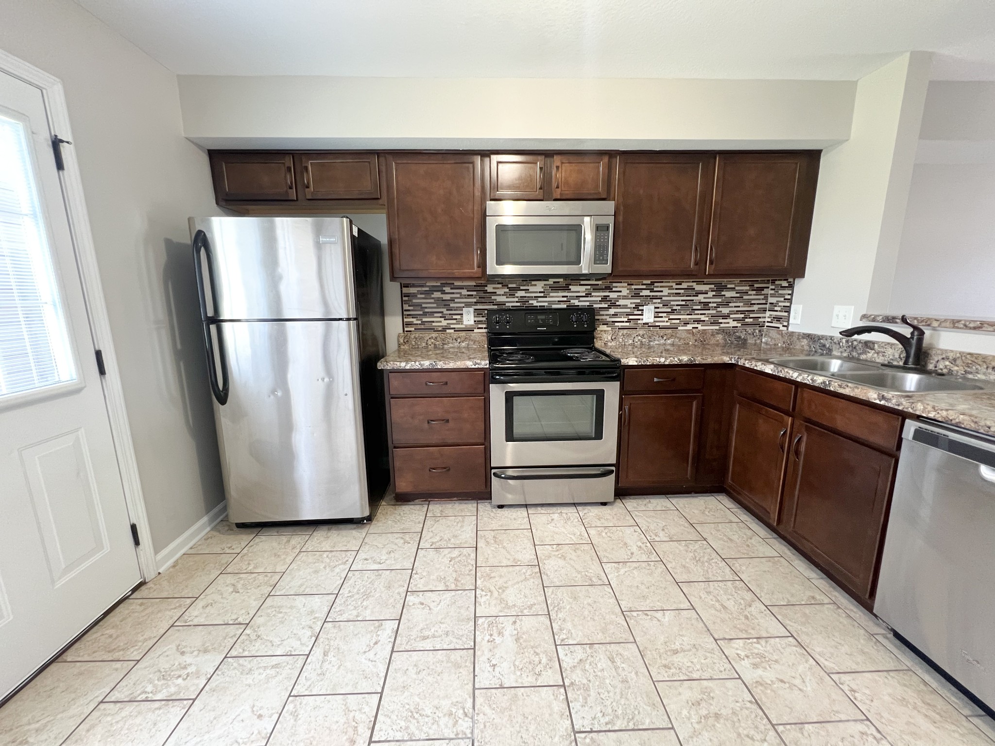 1604 Railton Ct Property Photo 9