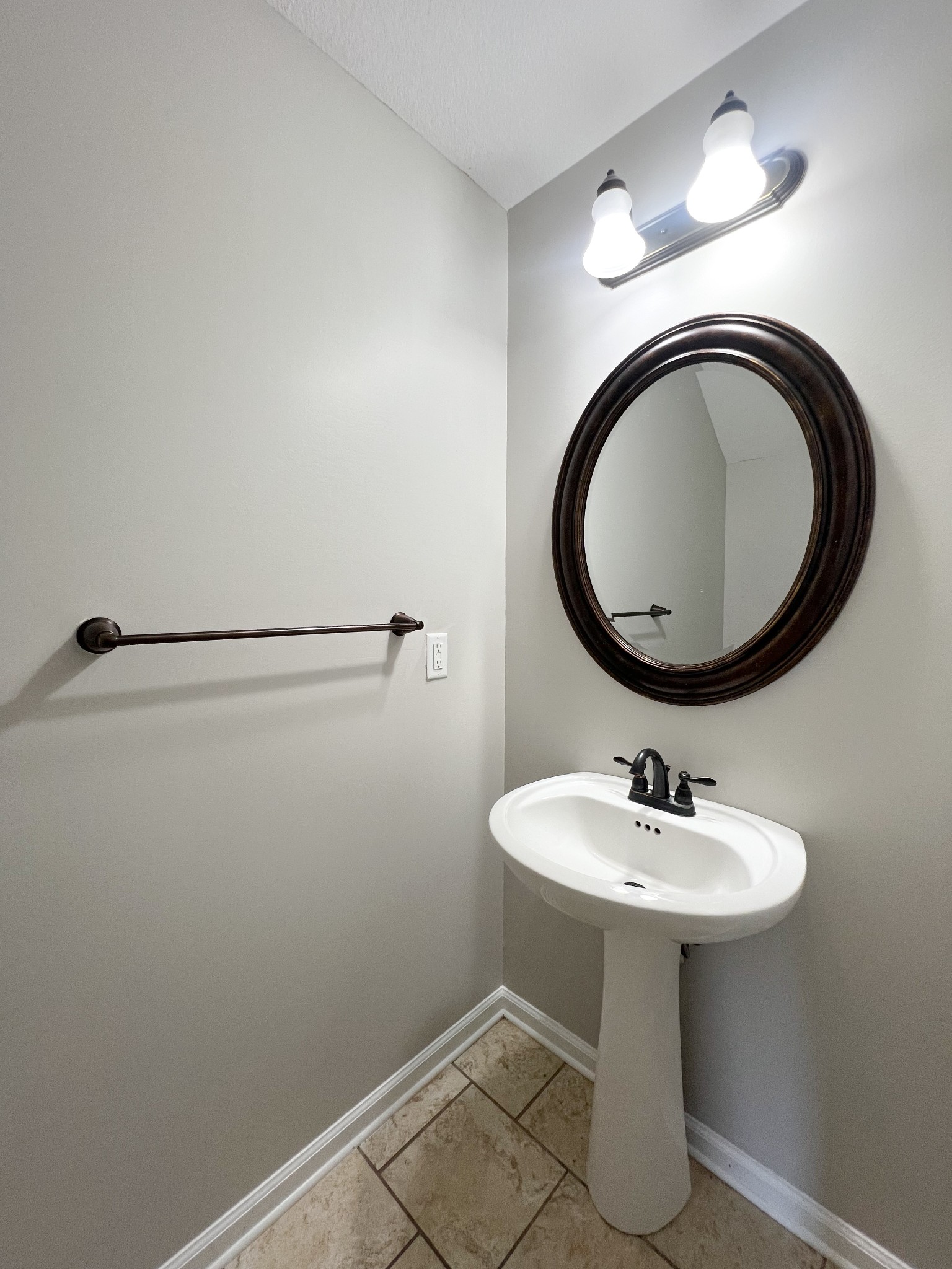 1604 Railton Ct Property Photo 12