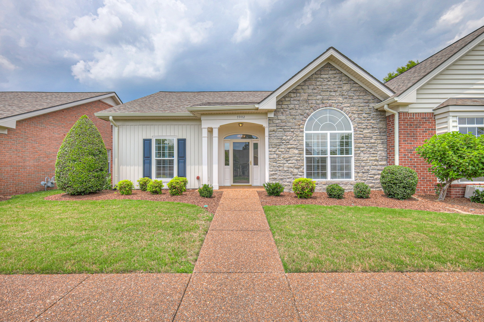 7002 Sunrise Cir Property Photo 1