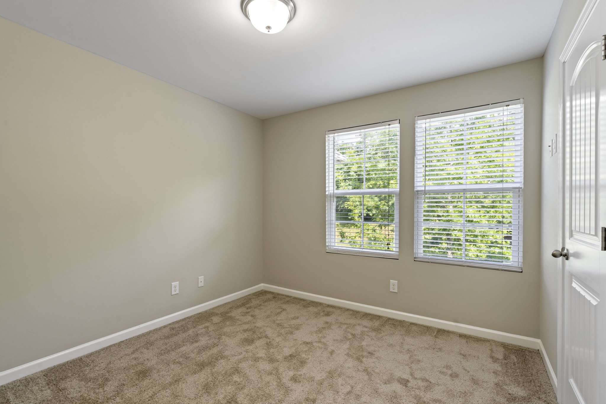 1013 Livingstone Ln Property Photo 13