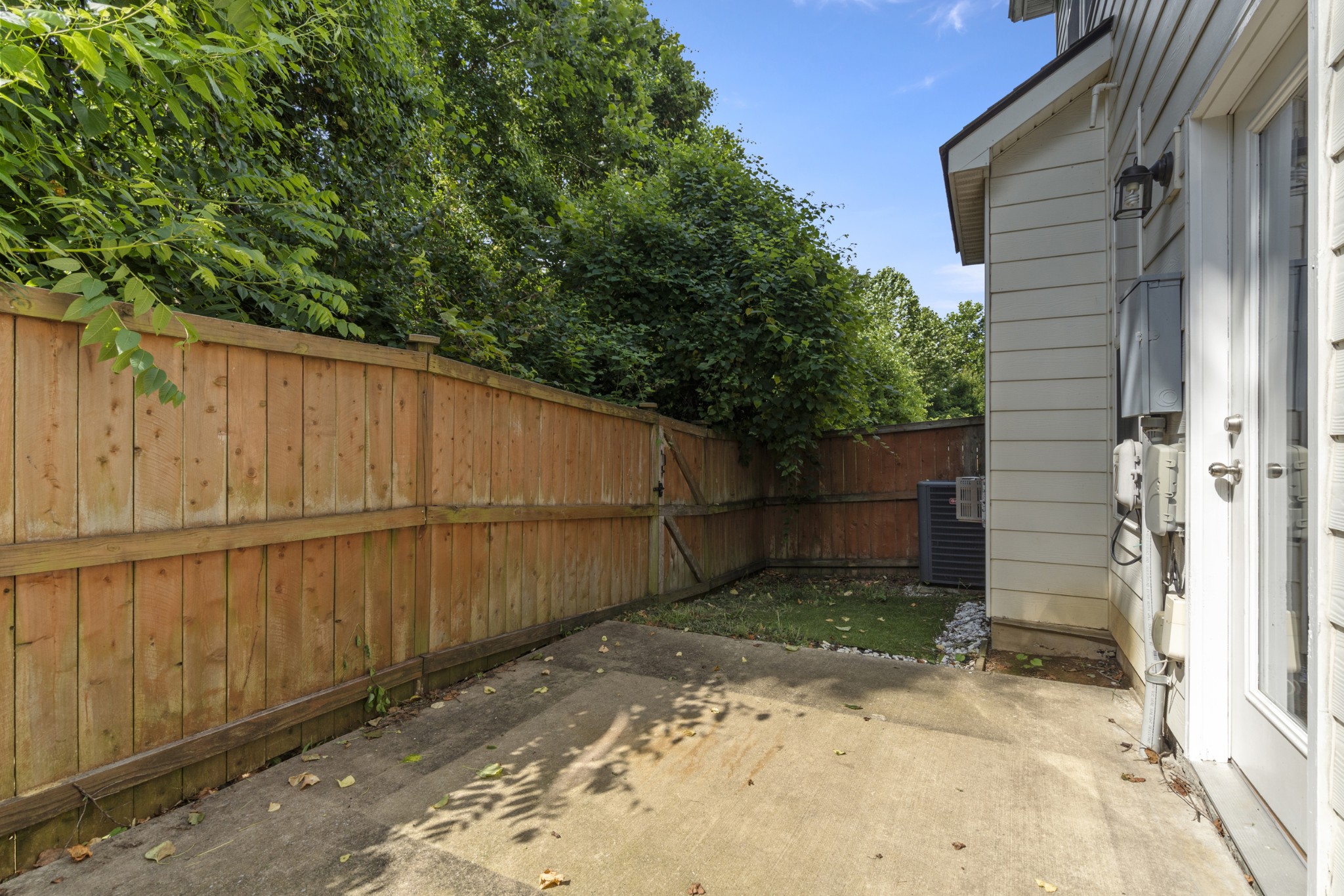 1013 Livingstone Ln Property Photo 17