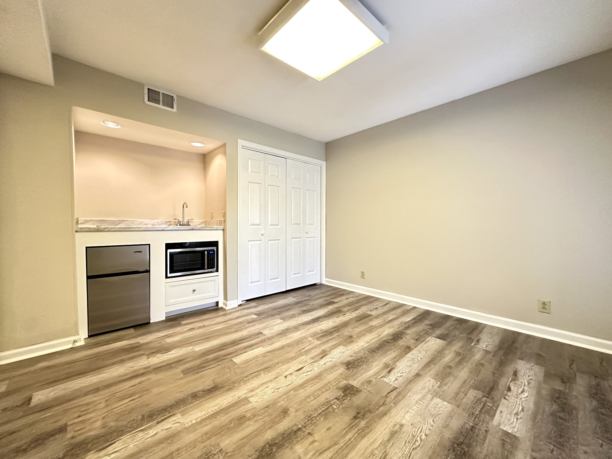 169 Condor Ct Property Photo 4