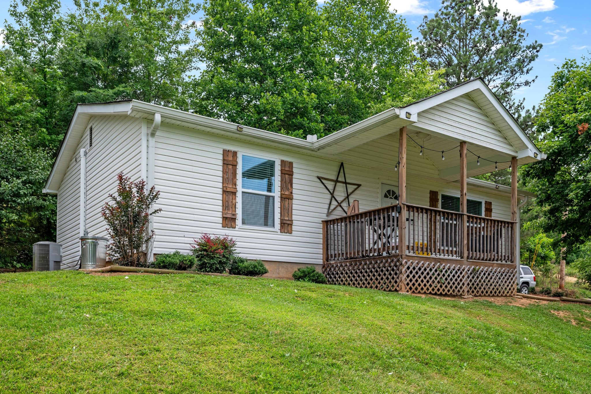 1026 Forestwood Rd Property Photo 1