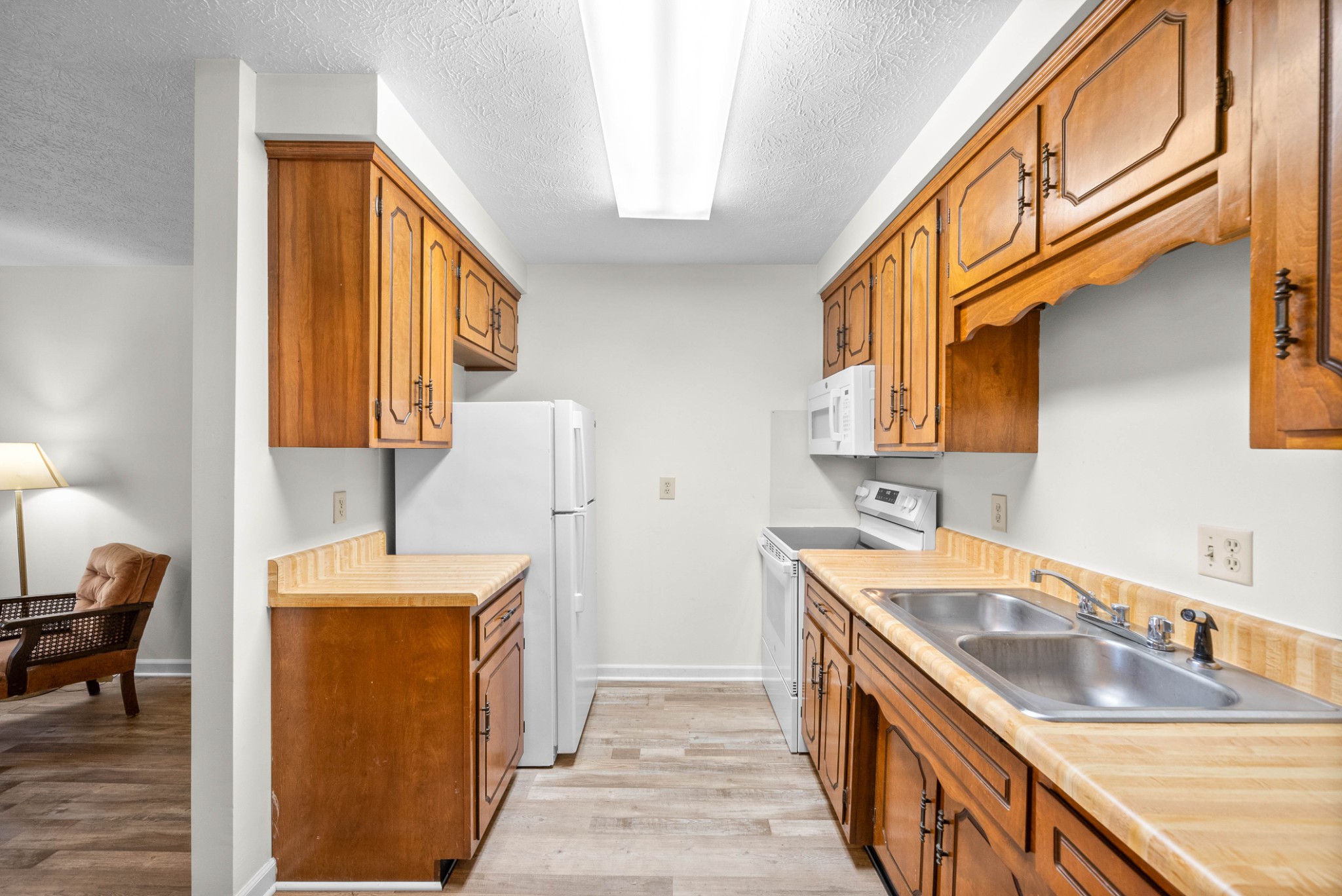 100 Laurel Cove Dr Property Photo 12
