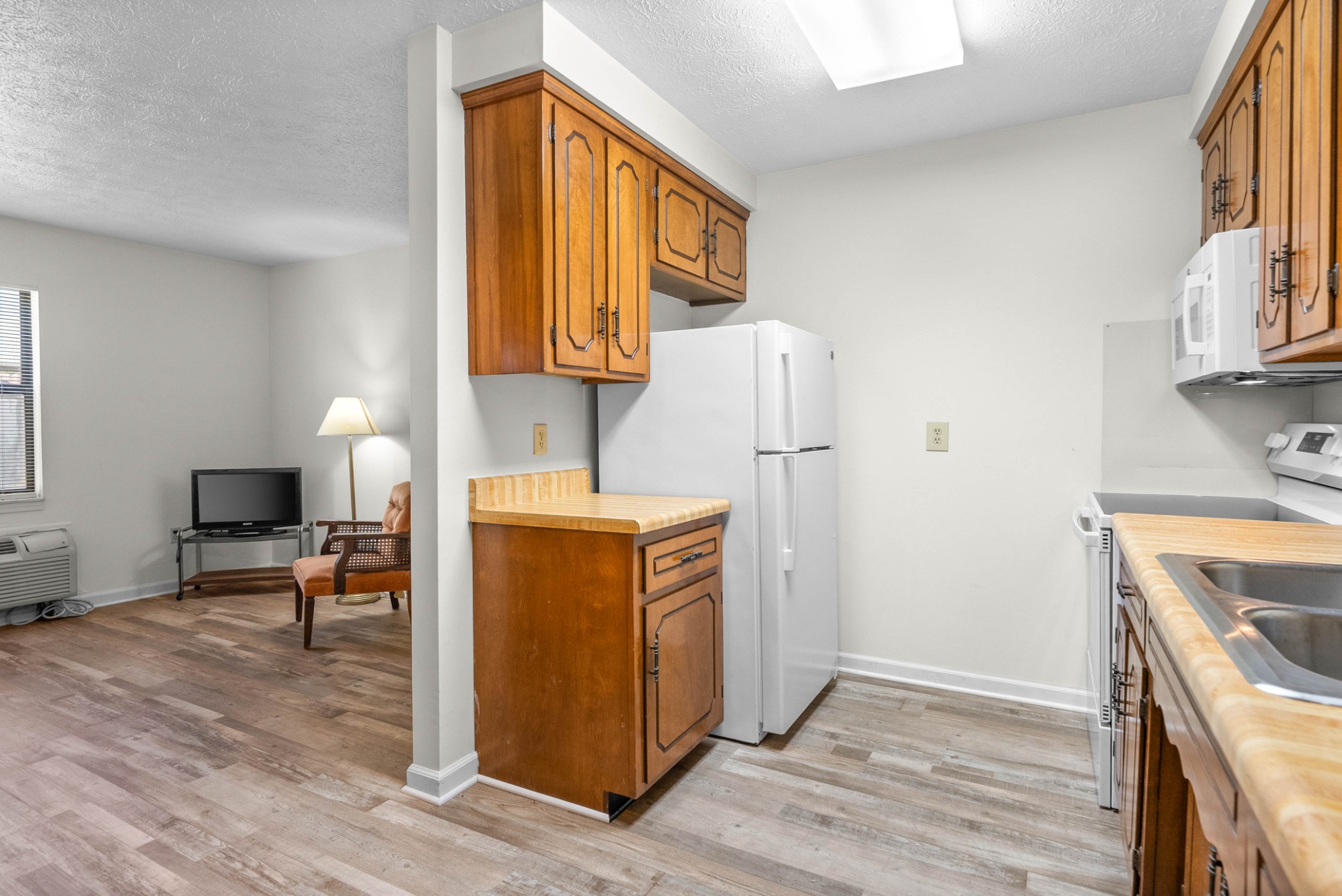 100 Laurel Cove Dr Property Photo 14