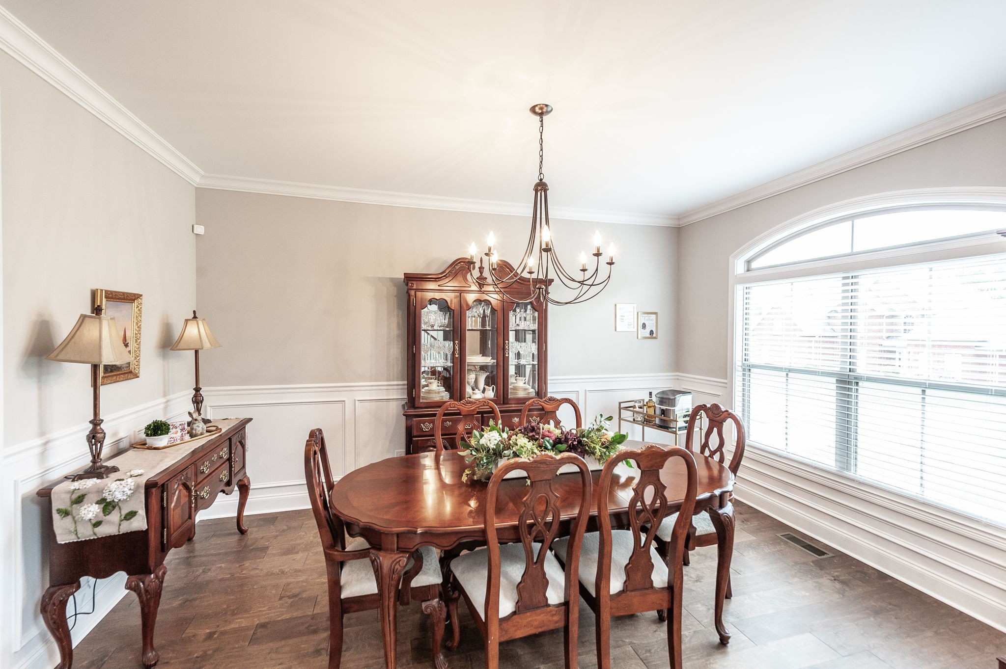 1184 Wicke Rd Property Photo 5