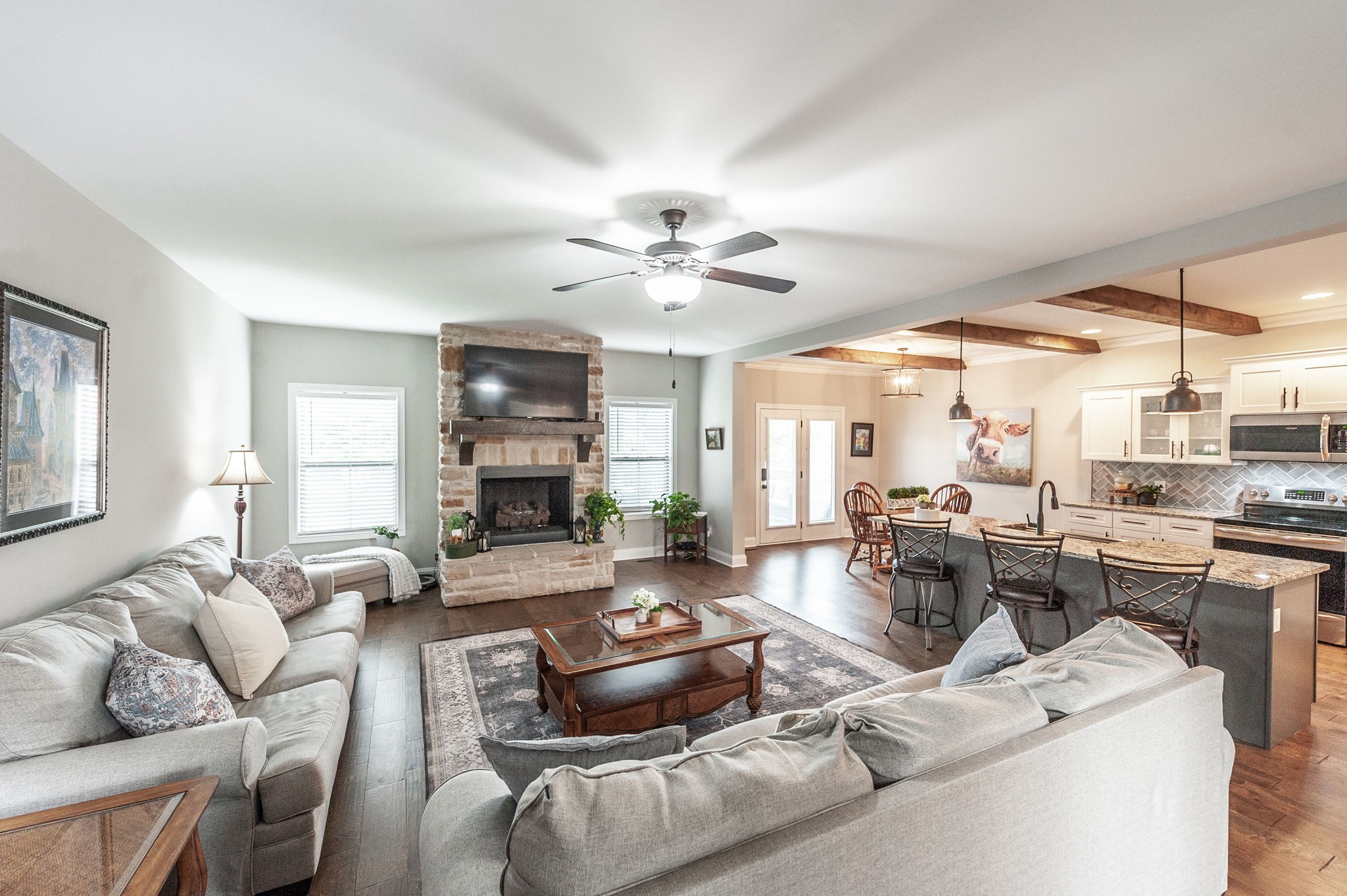 1184 Wicke Rd Property Photo 6