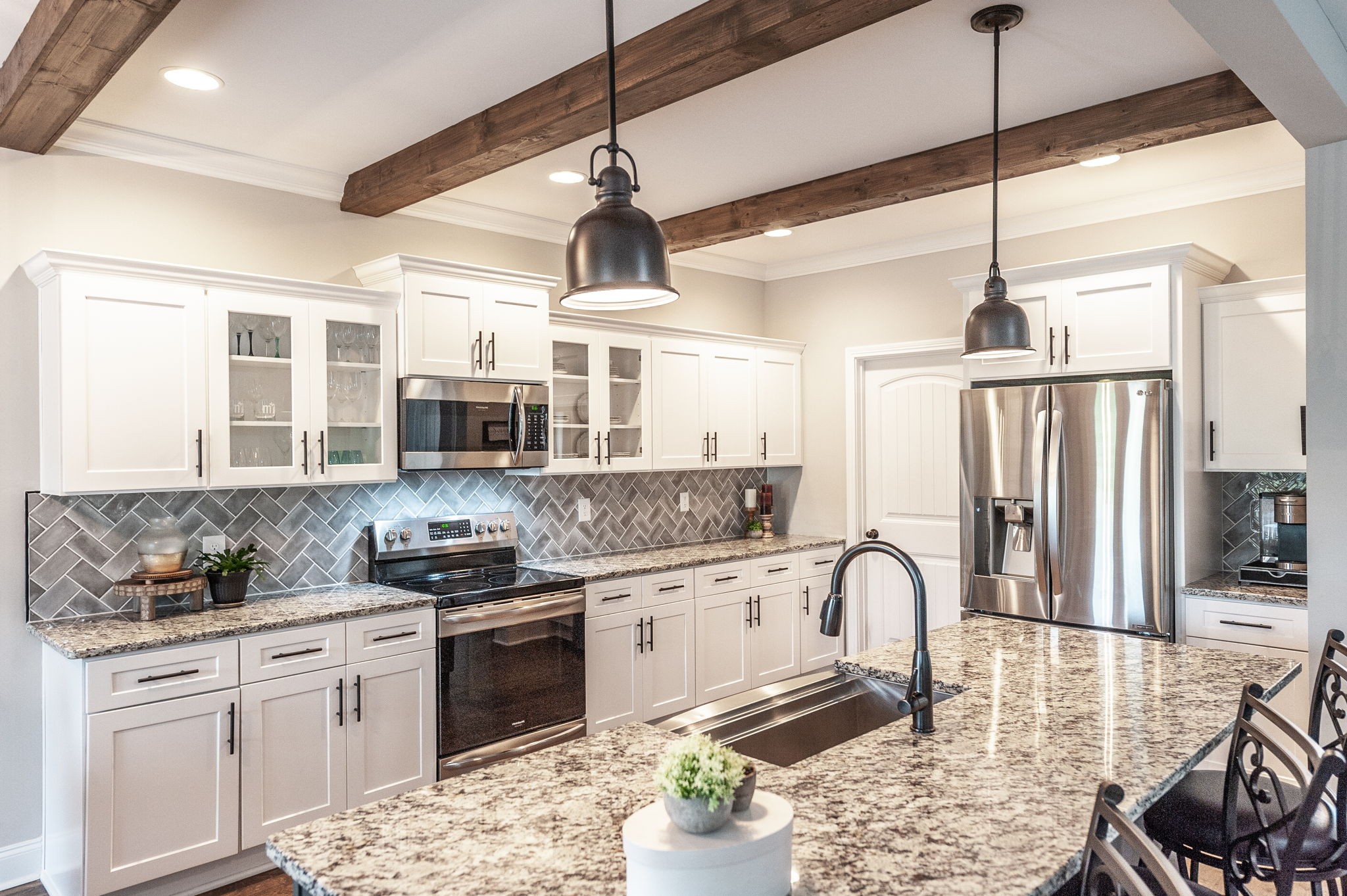 1184 Wicke Rd Property Photo 10