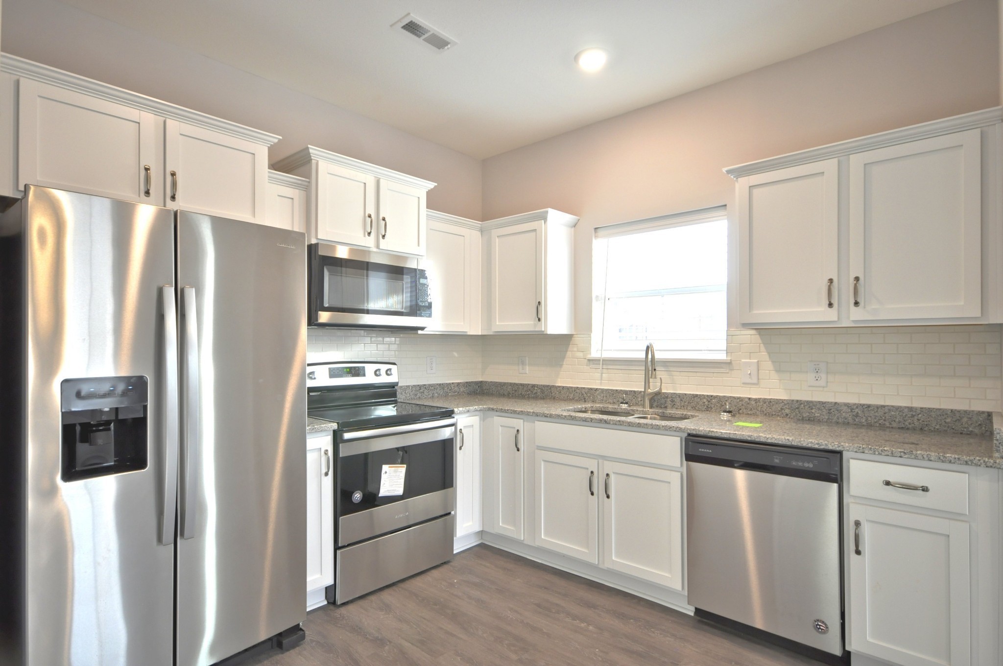 176 Bainbridge Drive Property Photo 9