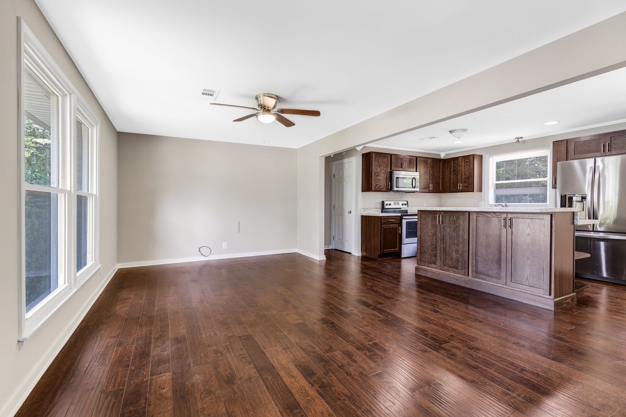 113 Bart Dr Property Photo 6